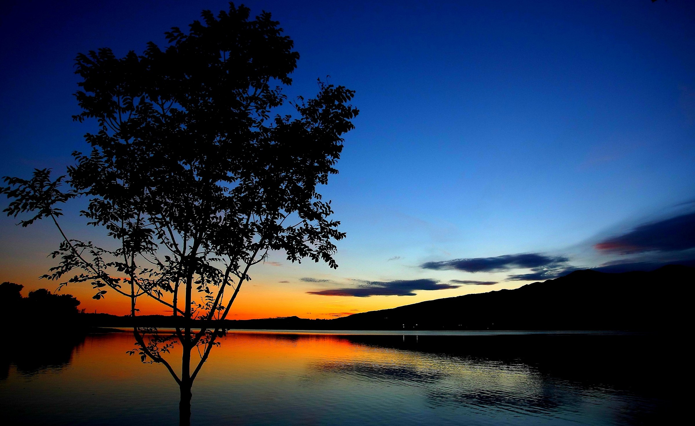 tramonto sul lago...
