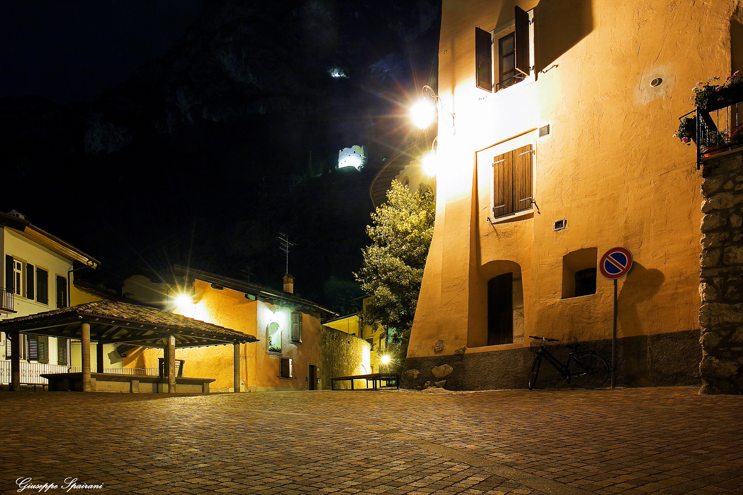 Riva del Garda lights and night colors...