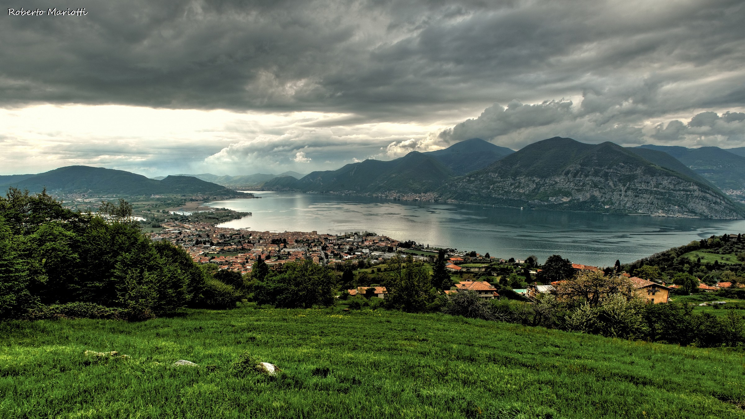 Clouds of Iseo...