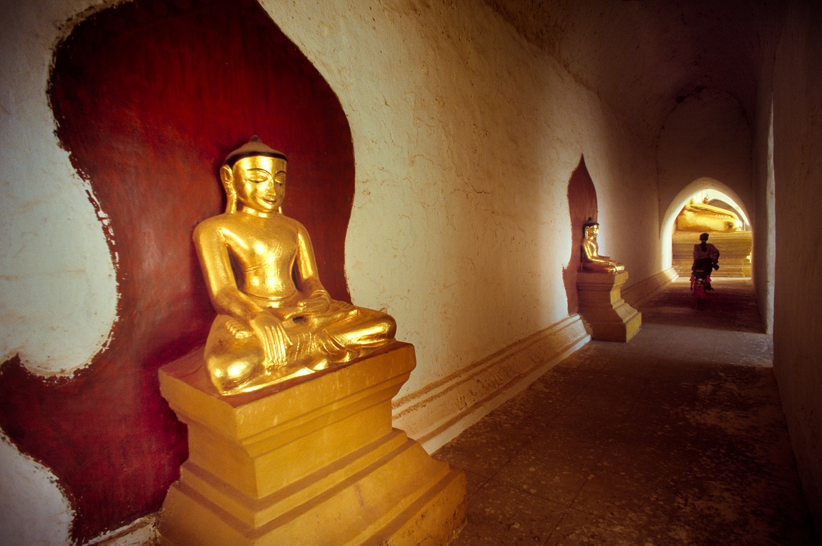 Sulamani Guphaya Temple - Buddha...