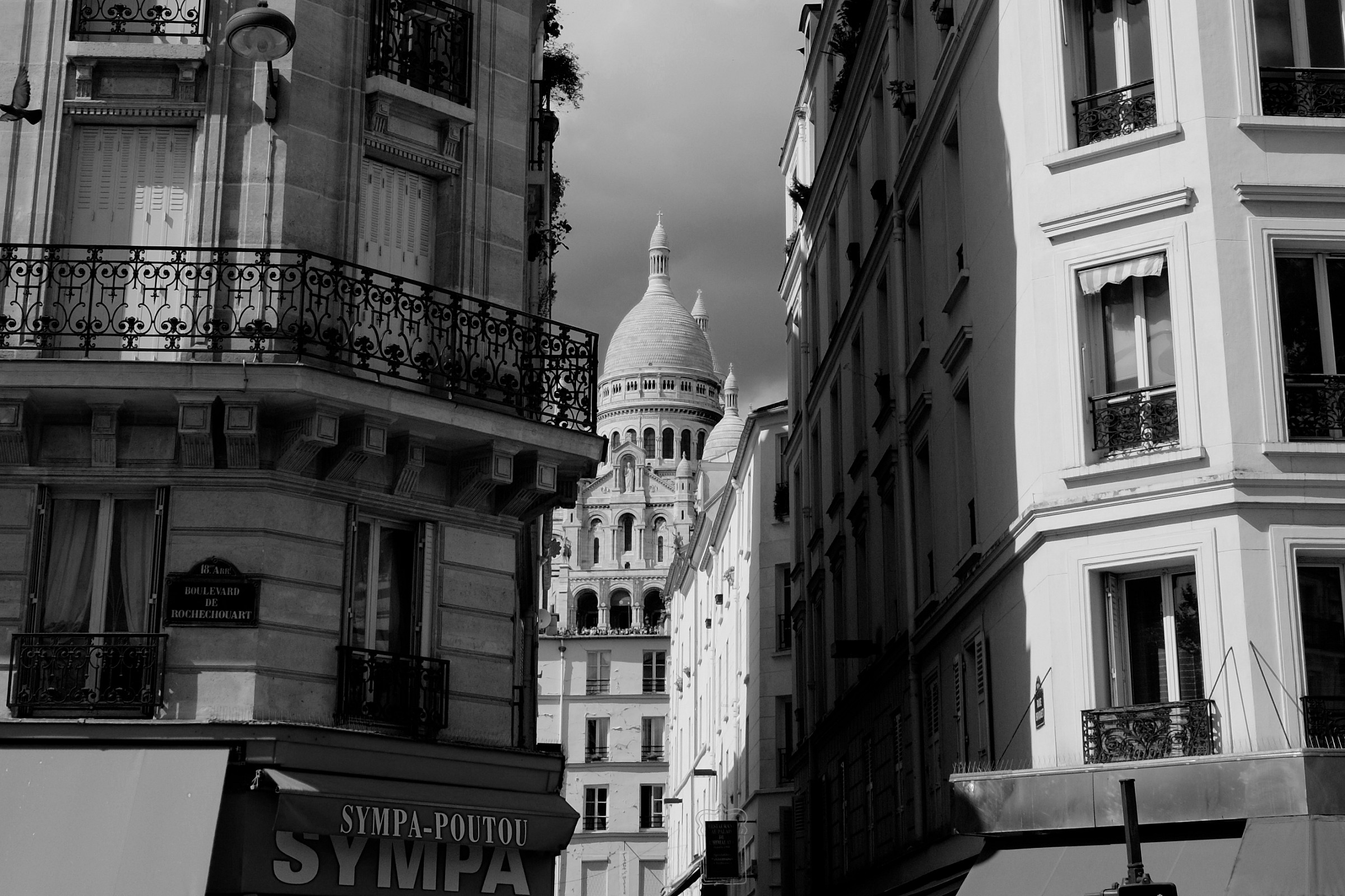 Sacre Coeur in the palaces...