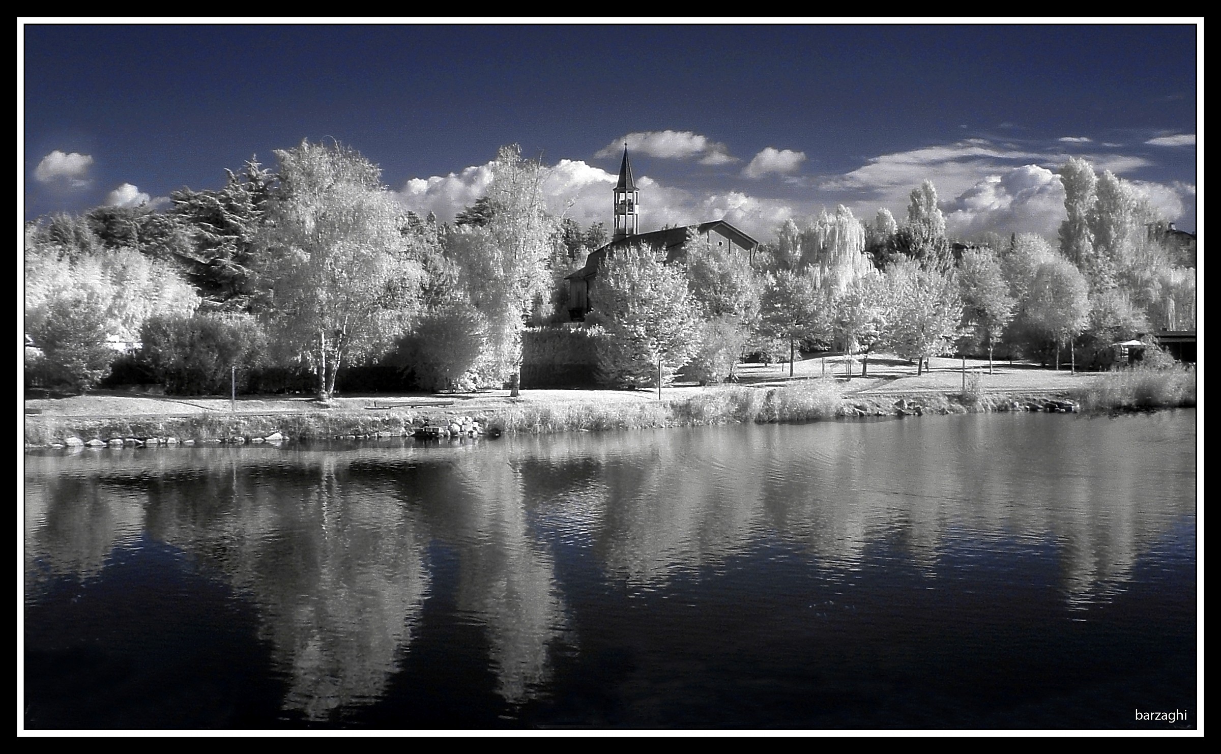 the pond in infrared...