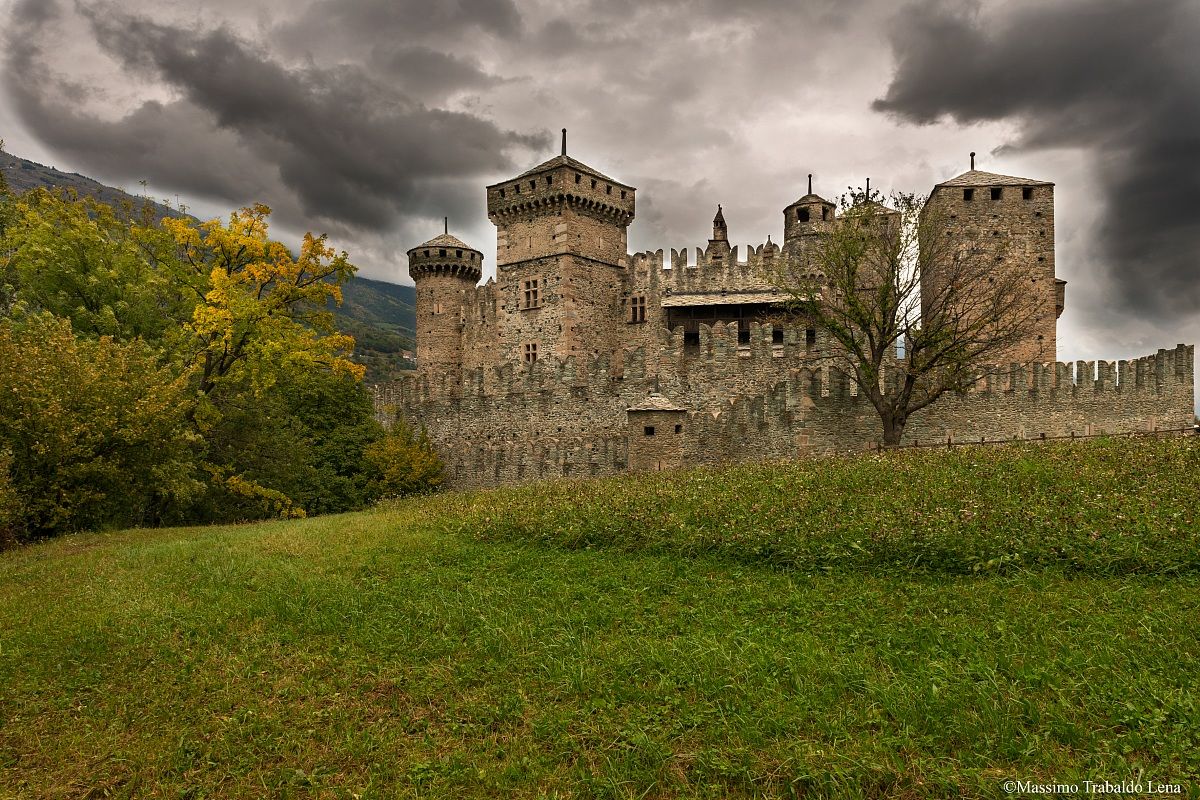 Castle Fenis...