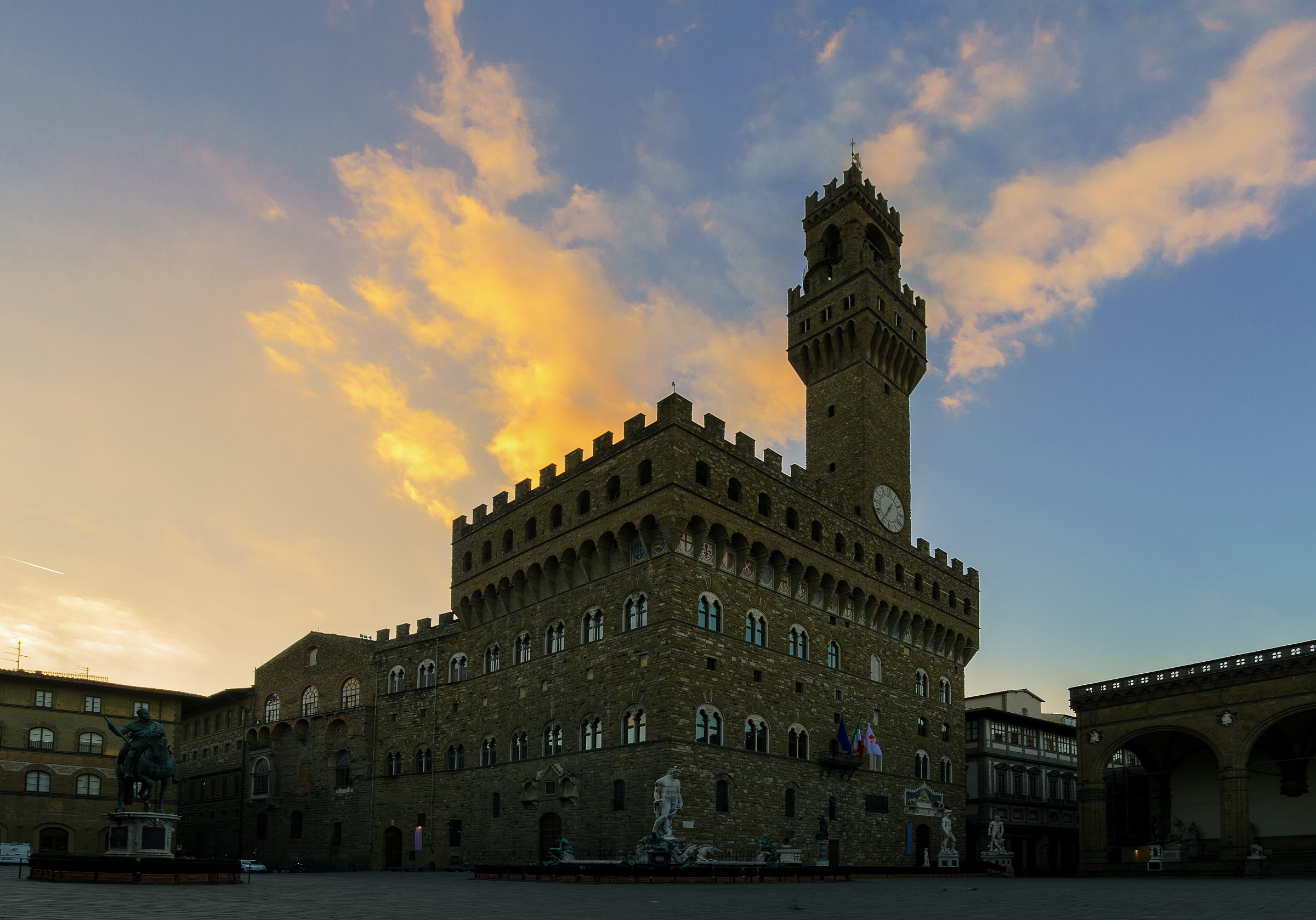 Palazzo Vecchio - Piazza della Signoria...