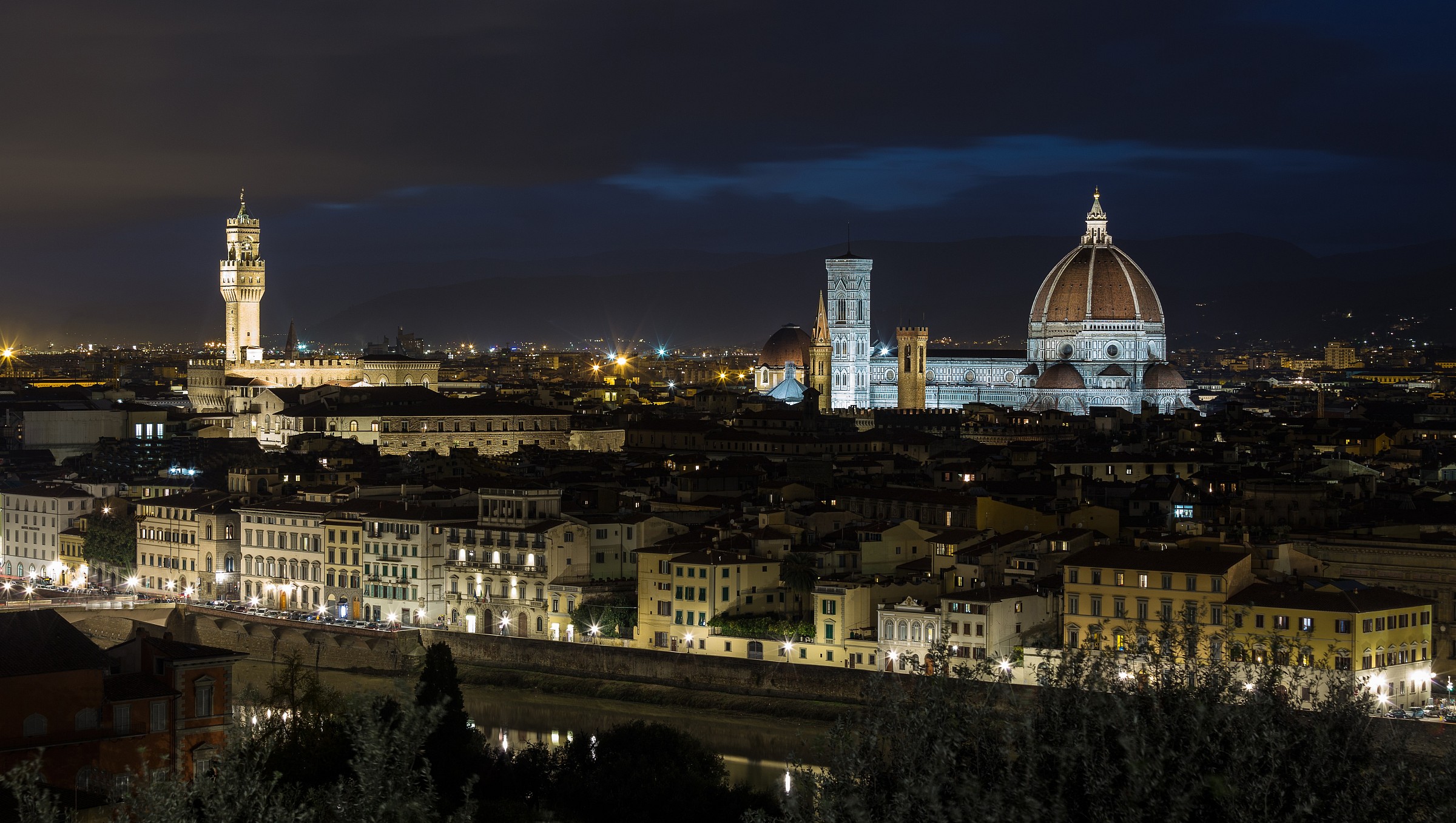 Panorama di Firenze dal Piazzale Michelangelo...
