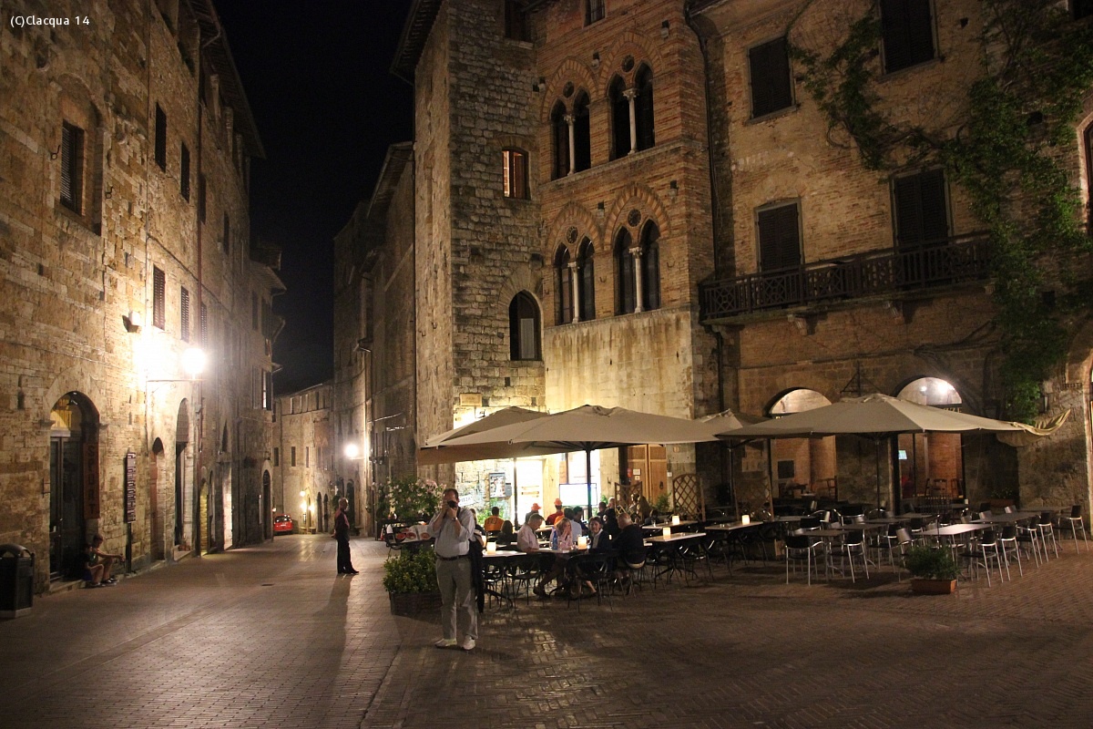 Duel in the square. San Gimignano....