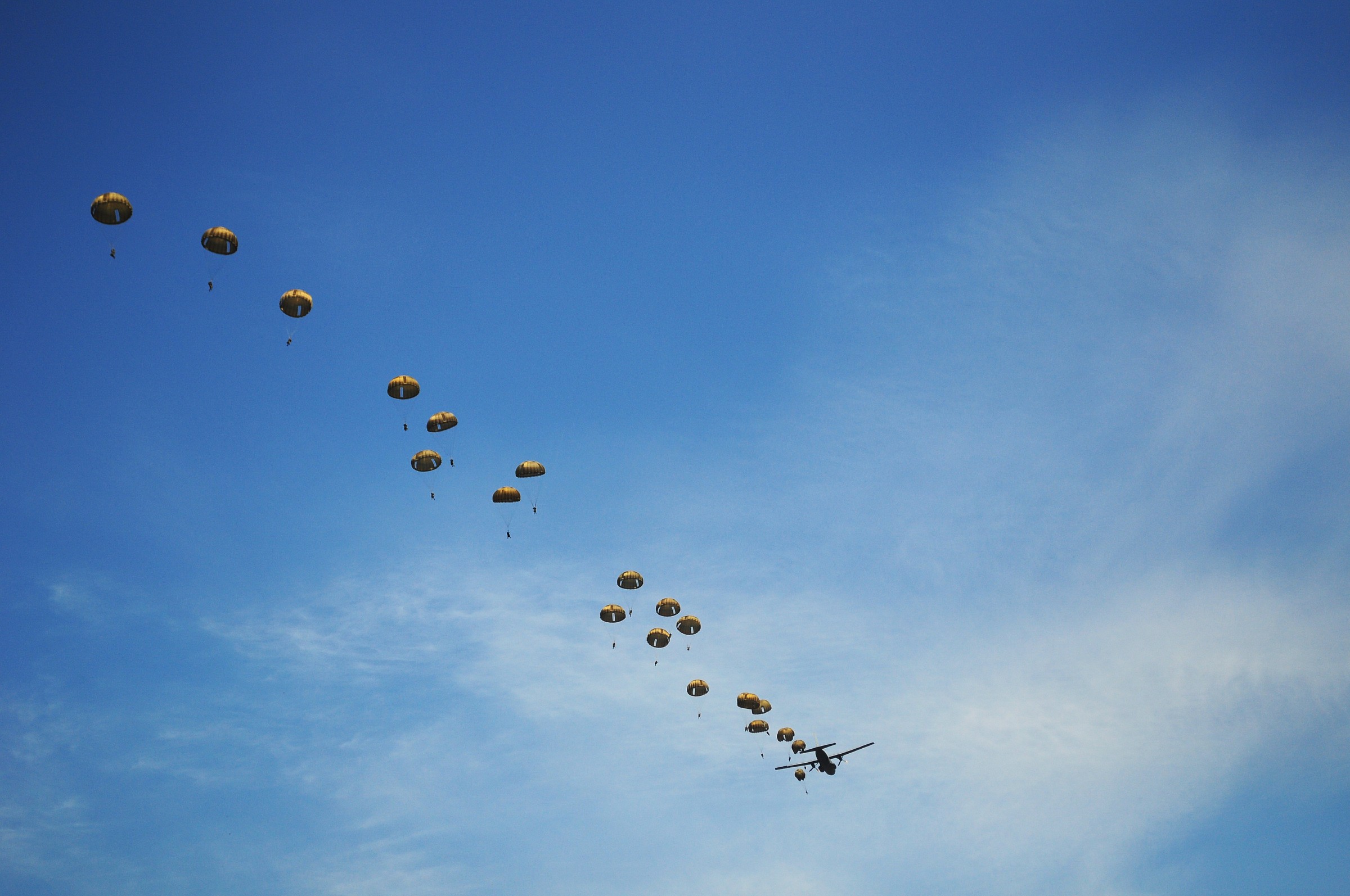 Esercitazione militare nel cielo Corso...