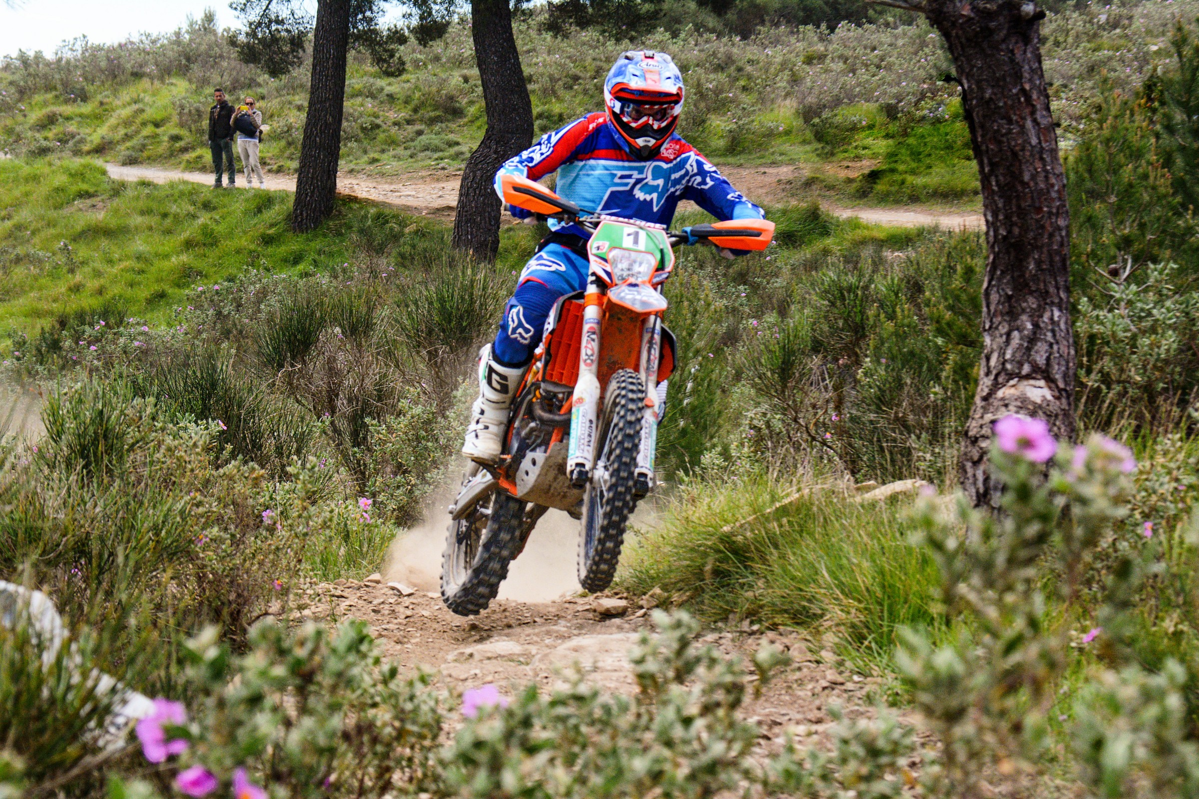 Motociclista volante...