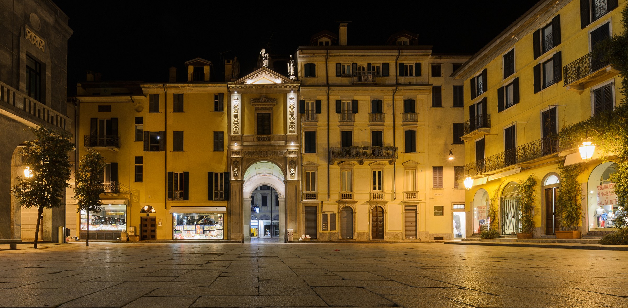 Piazza San Vittore - Varese...