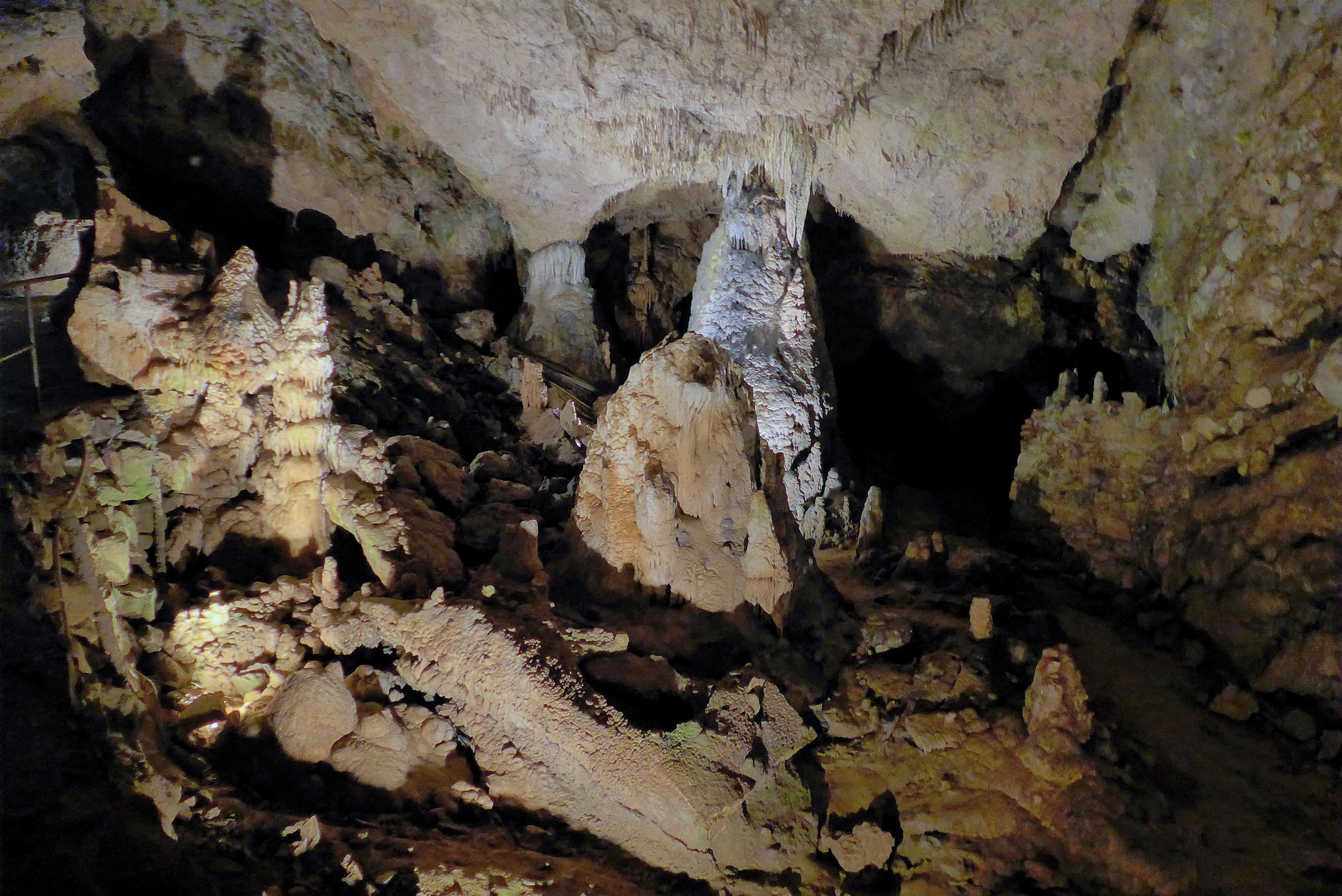 stalactites and stalagmites 1...