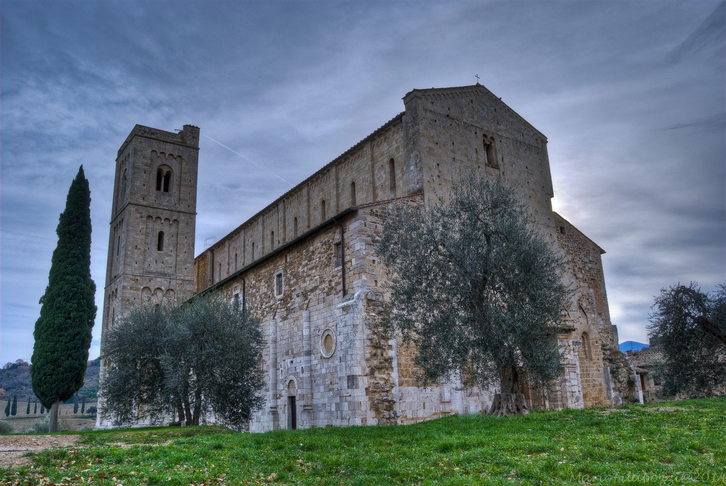 Abbey S.Antimo -Front...
