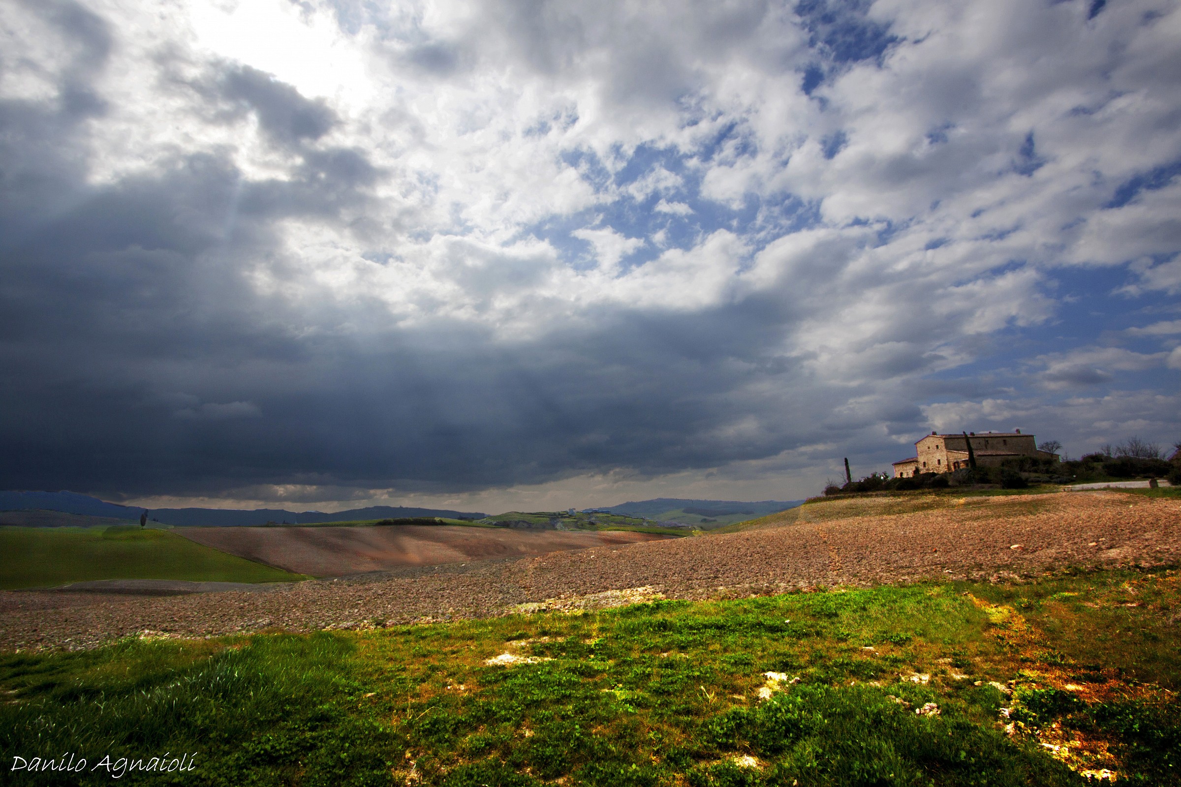 Uncertain days in Val D'Orcia...