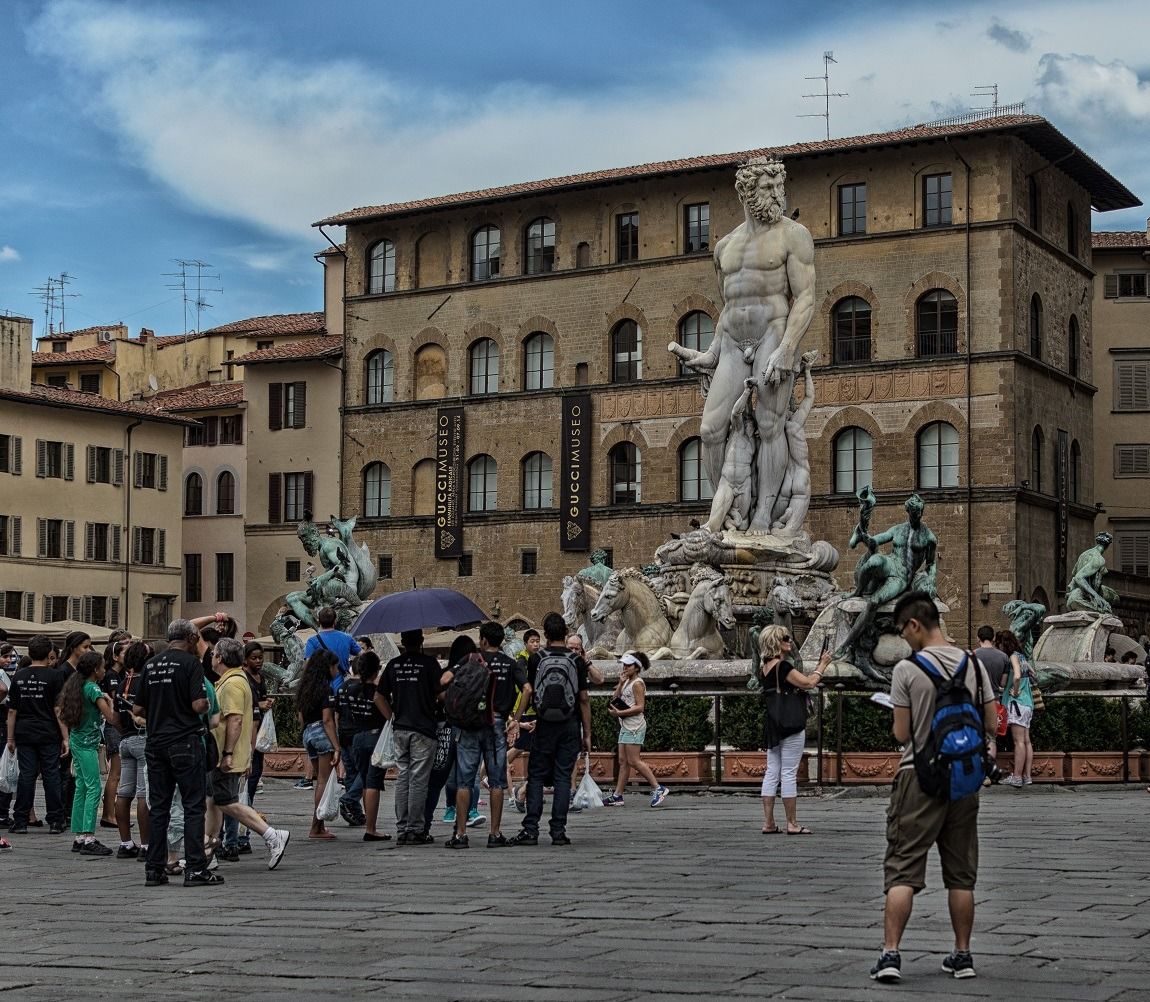 Fontana del Nettuno-Piazza della Signoria...
