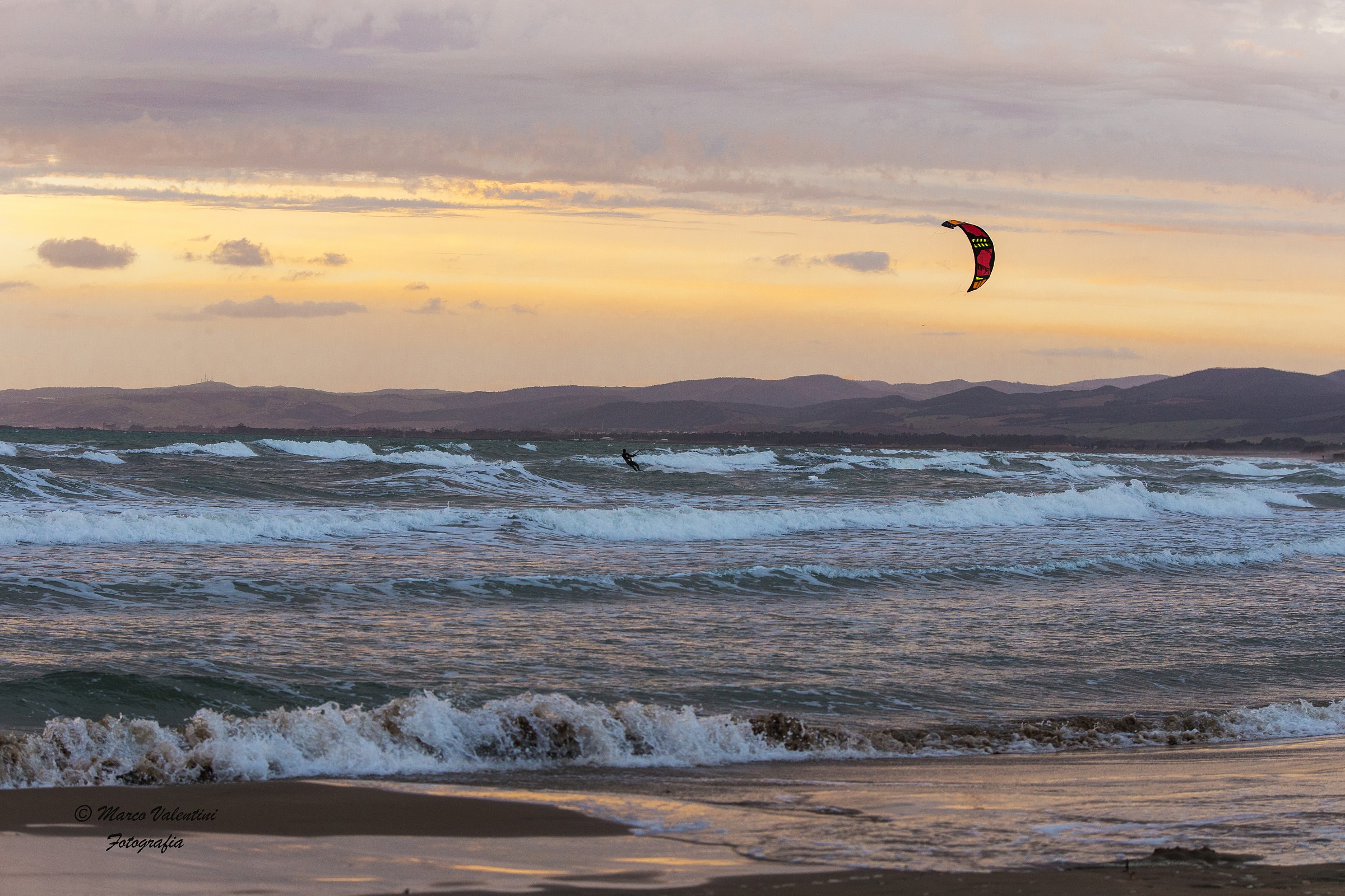 Kite surf al tramonto...