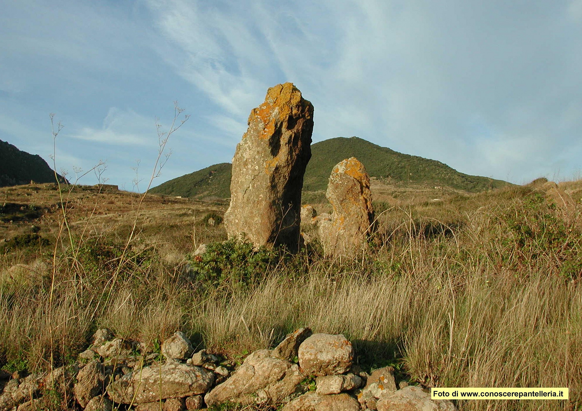 Pantelleria Menhir preistorici a Serraglia...
