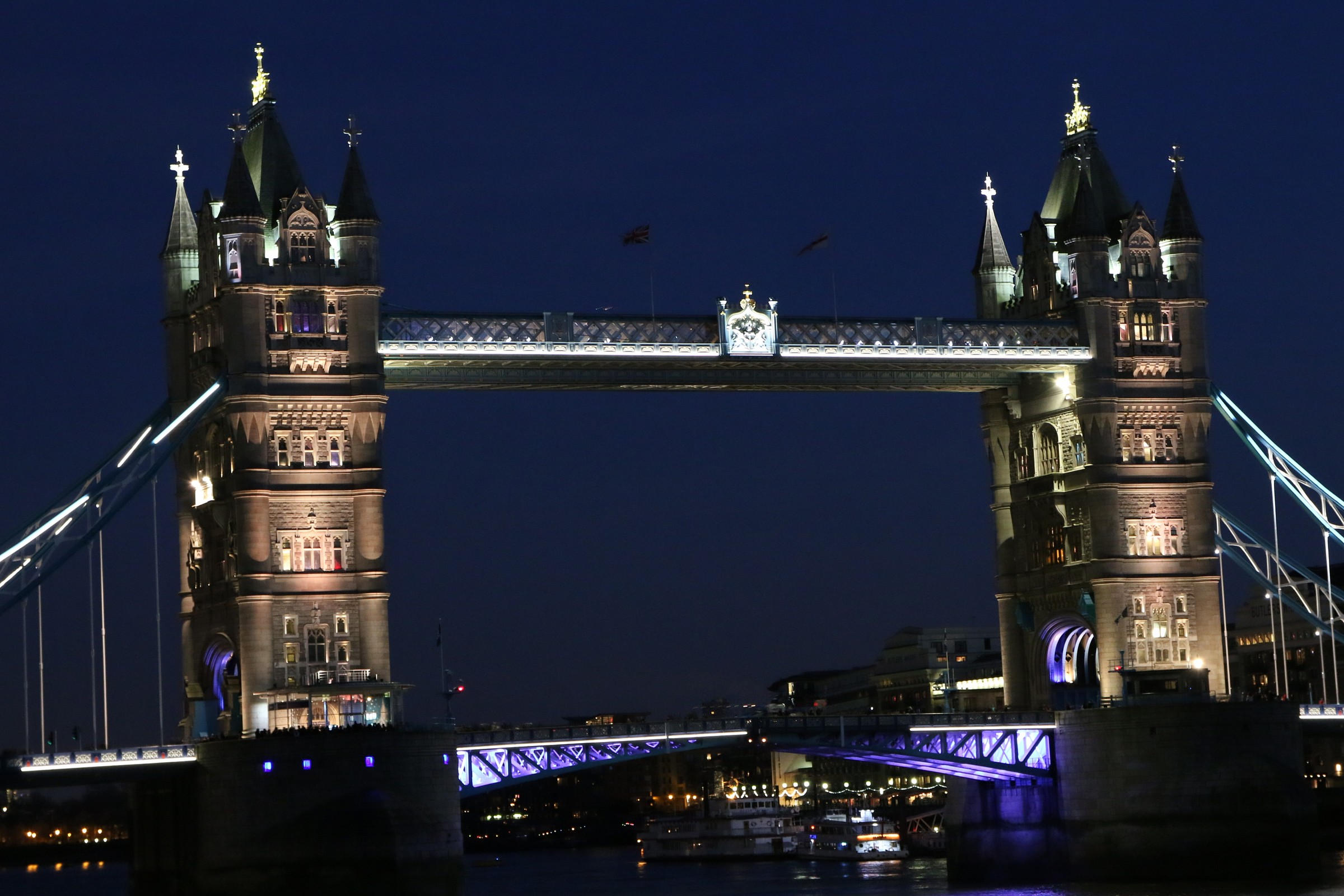 dusk at the bridge...