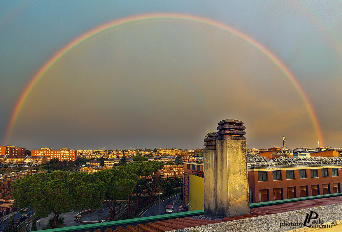 Rainbow of 180 degrees on Rome...