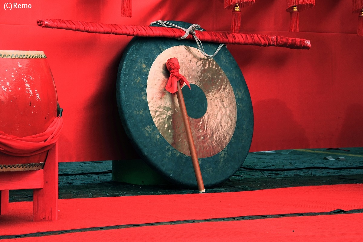Red Red Red !!!...