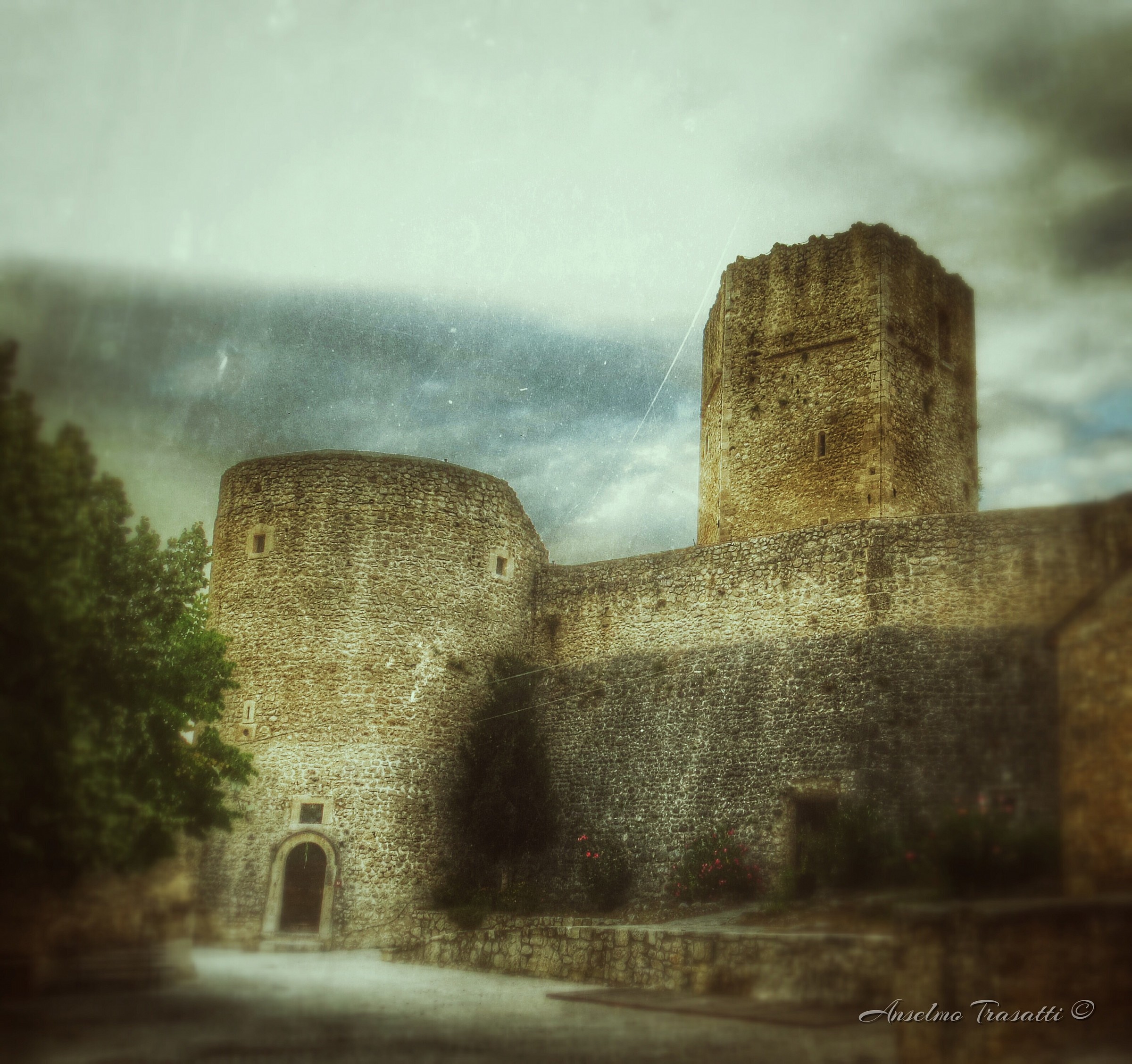 Castle Pettorano on Gizio AQ....