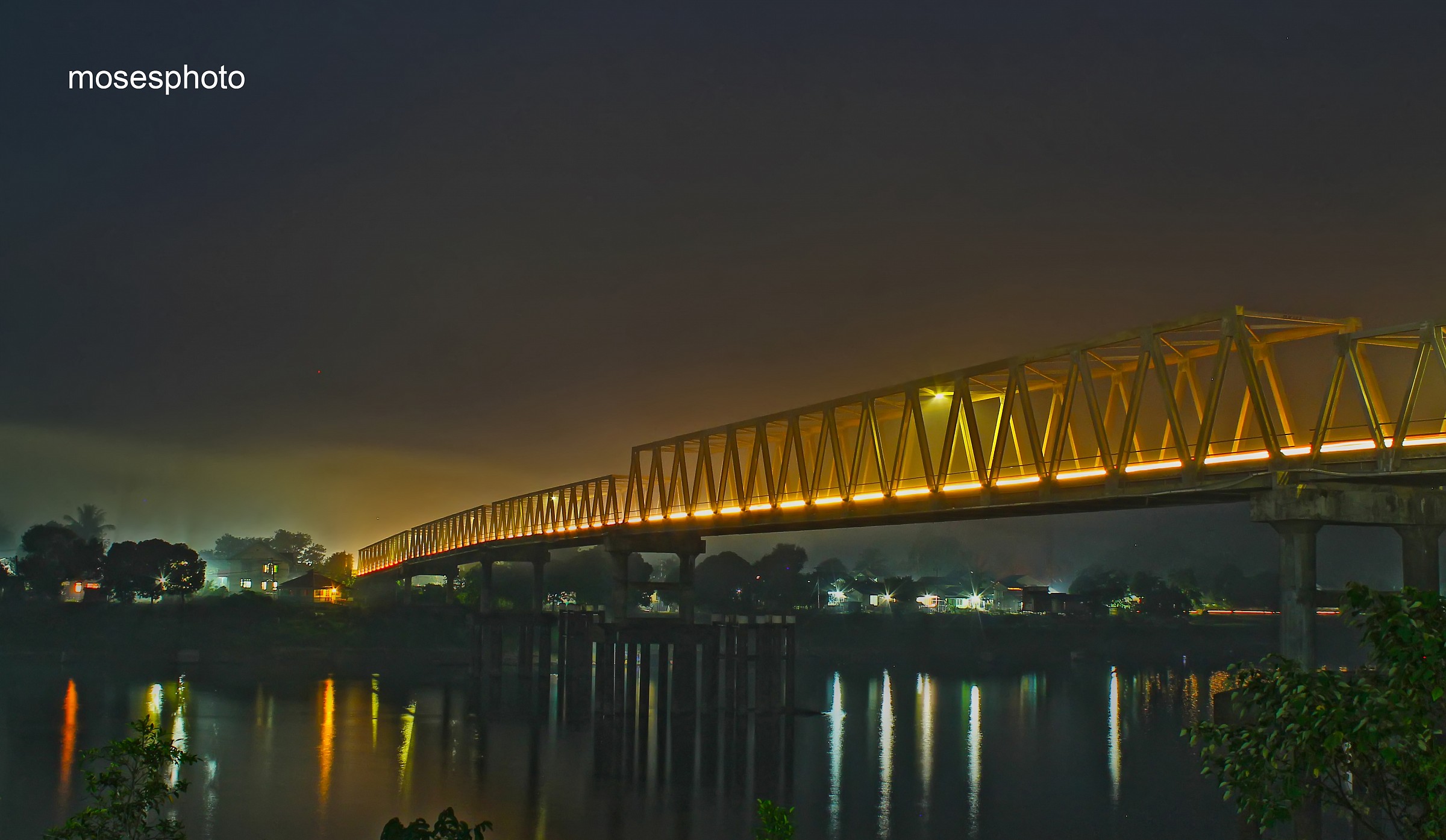 ponte di notte...