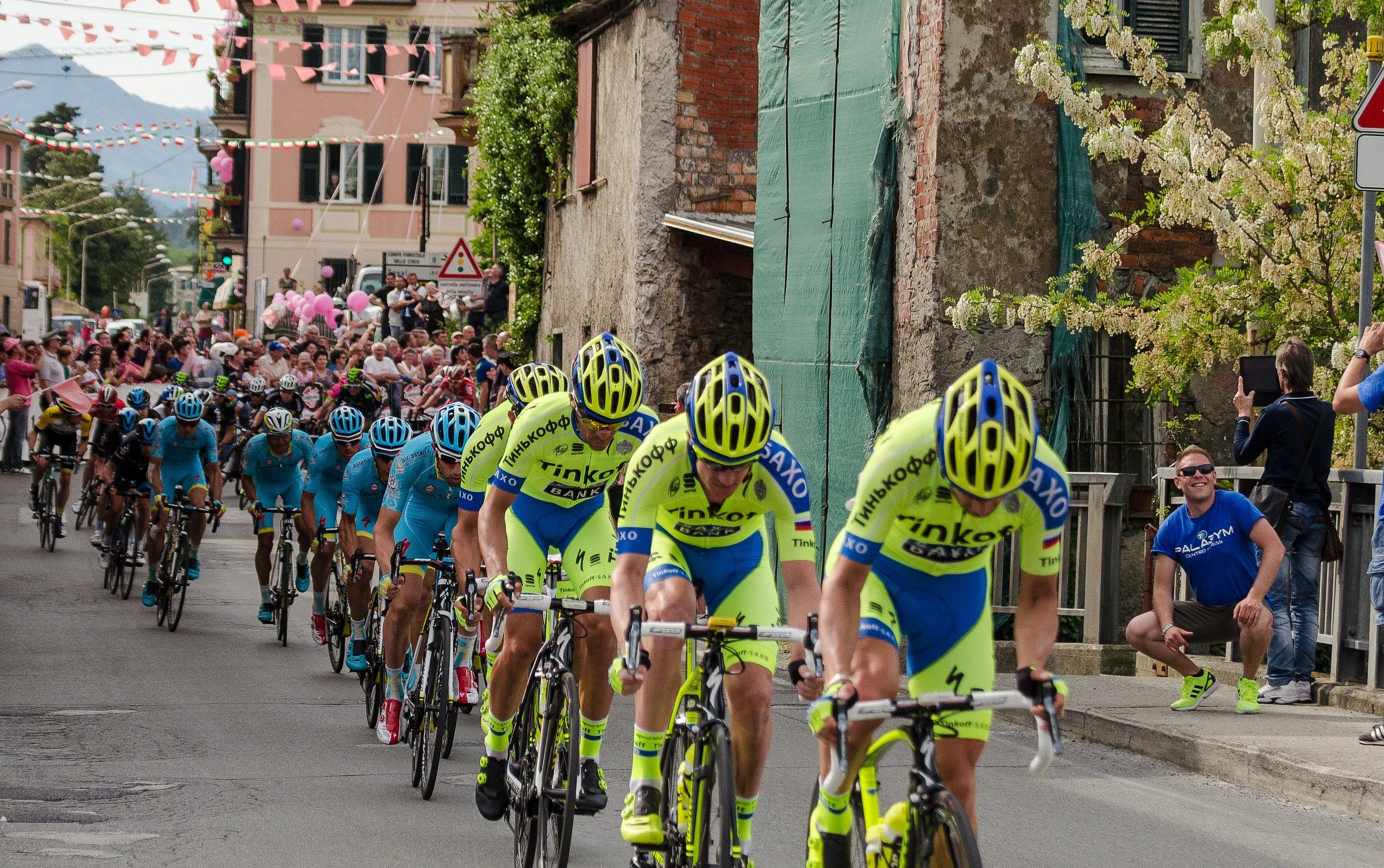 Saxo Tinkoff and Astana, head down and ride. tappa3...