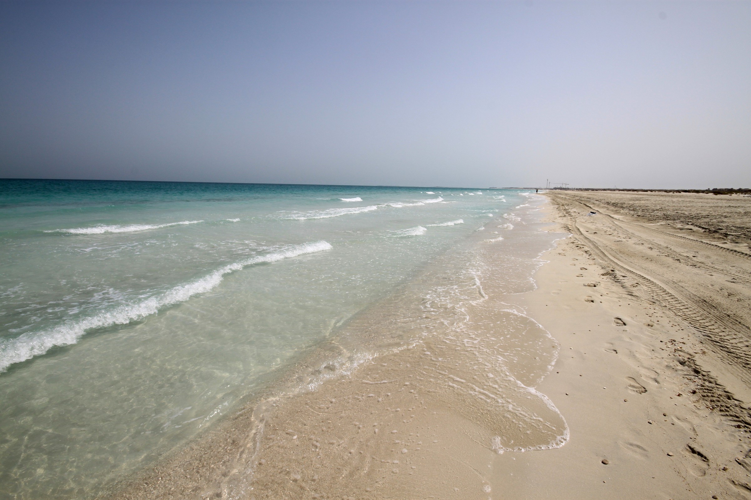 White beach of Saadiyat...