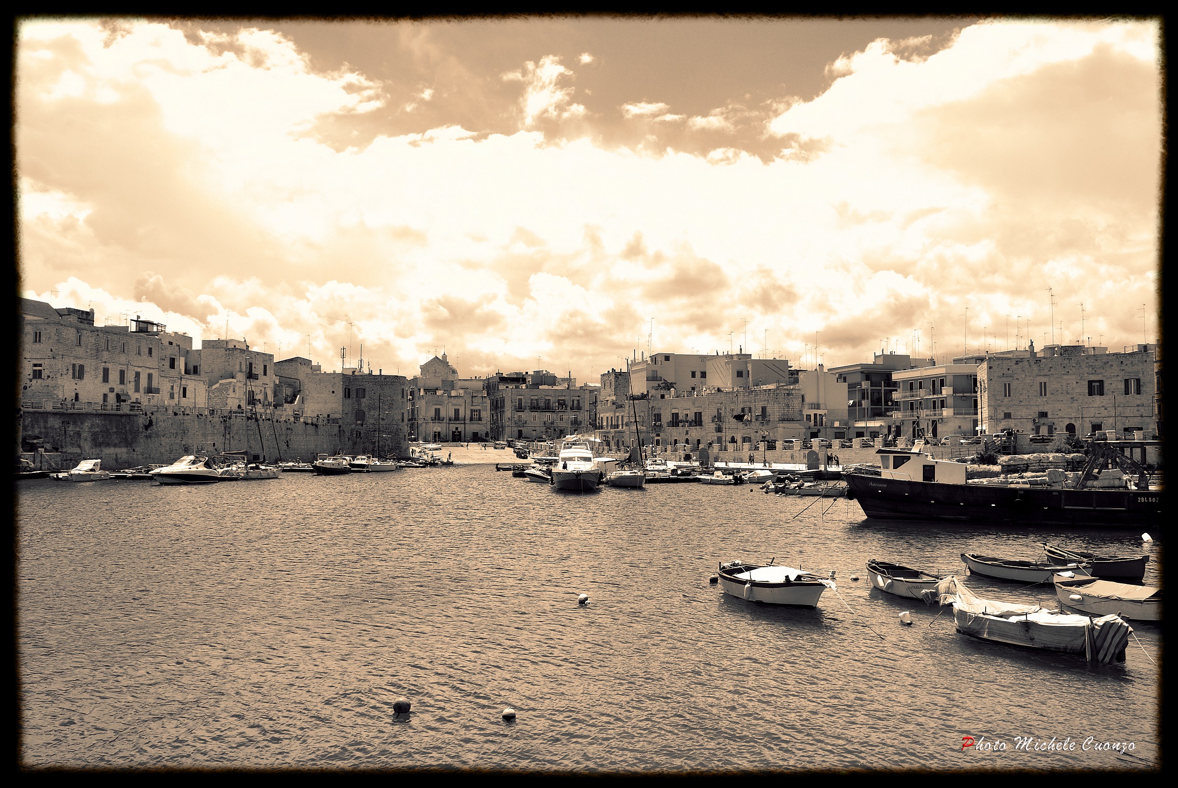 port of Giovinazzo this morning .......