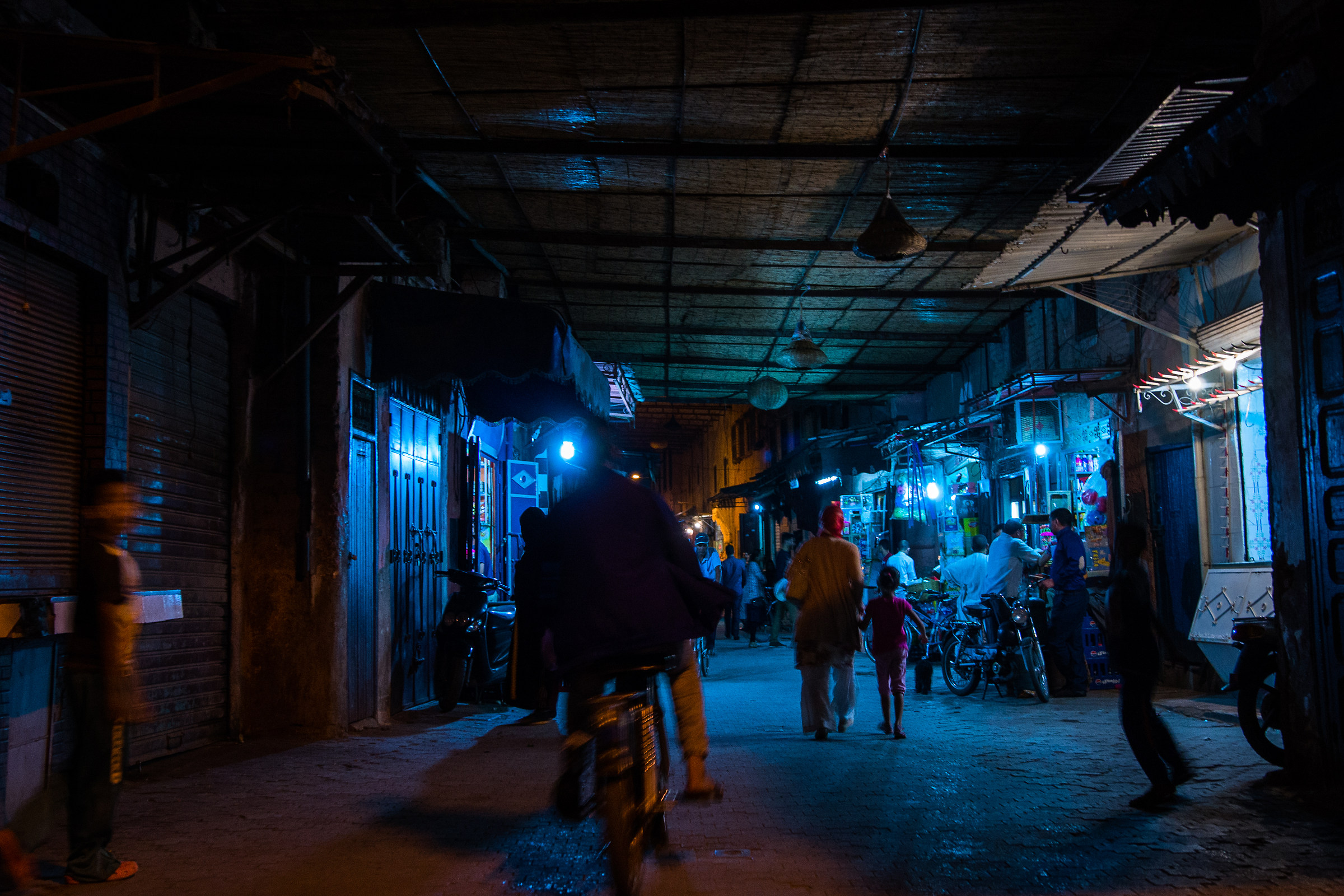 Marrakech - nightlife in the medina...