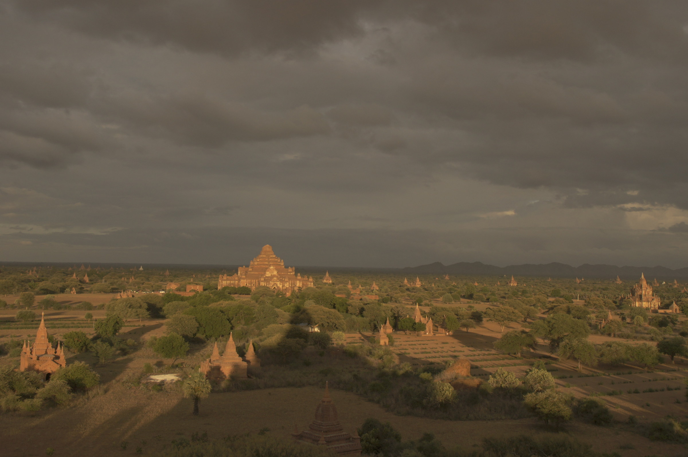 The plain of temples...