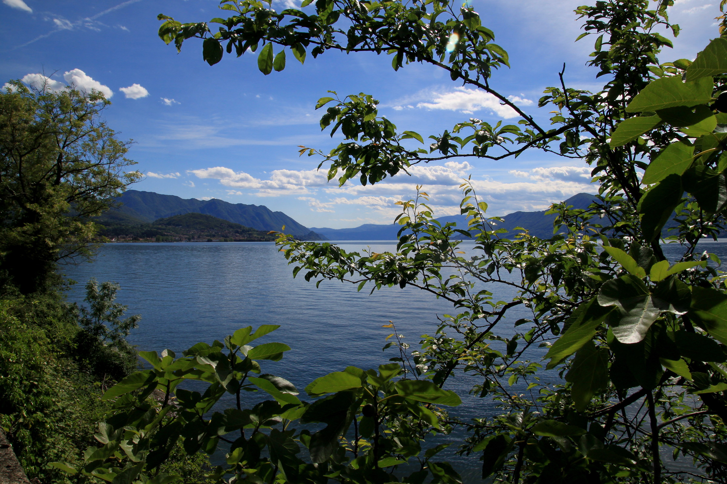 lago maggiore vista panoramica-1...