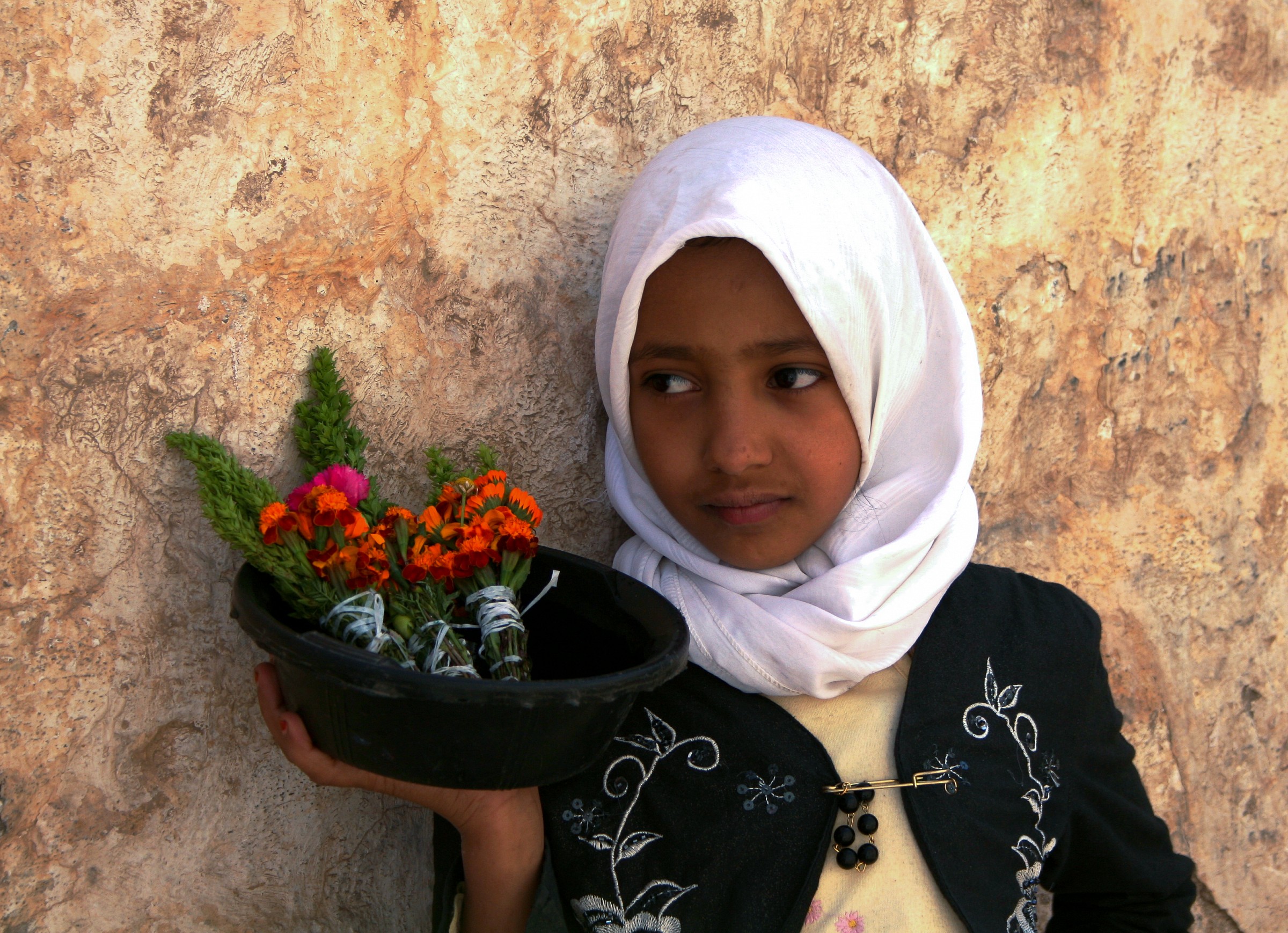 Yemen, seller of flowers...