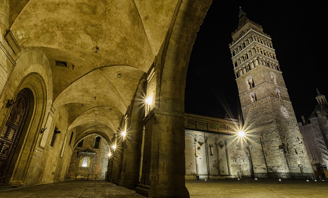 corridoio a Ordine Degli Avvocati/Piazza del Duomo...