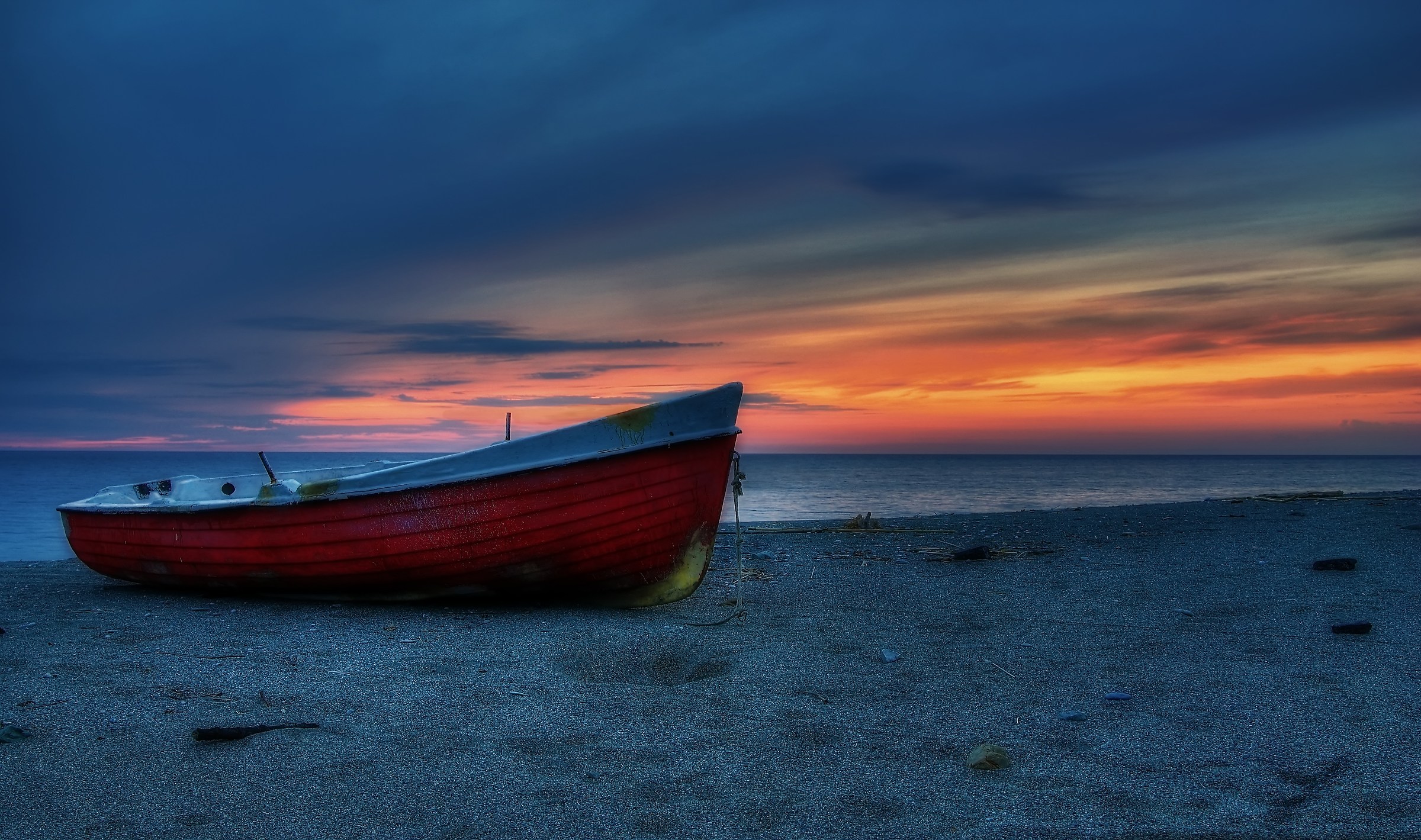 The red boat - HDR...