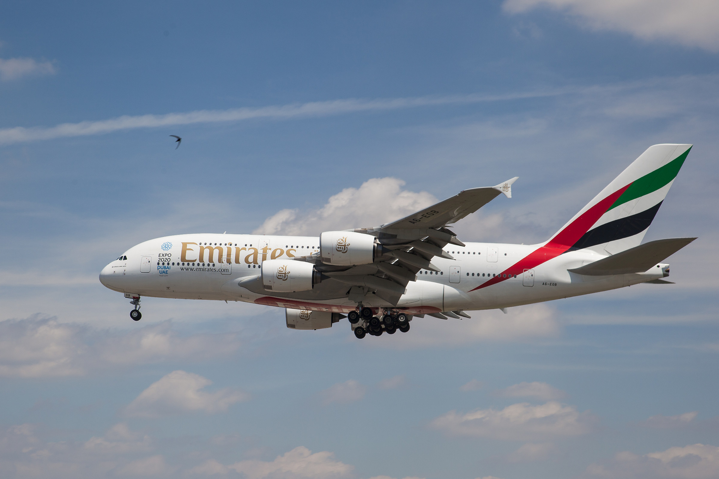 a380-800 Emirates...