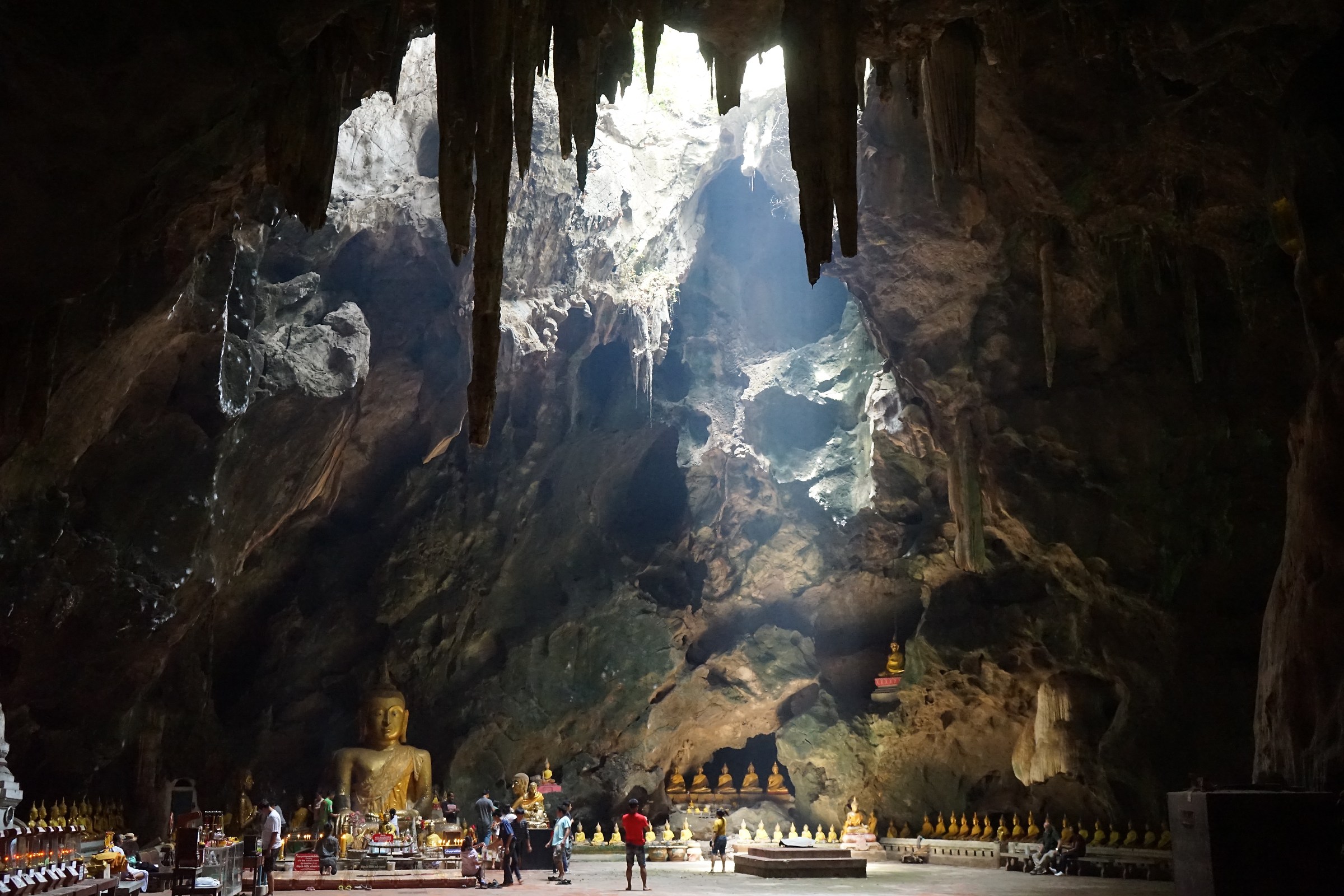 Thailandia - grotta del Budda panoramica...