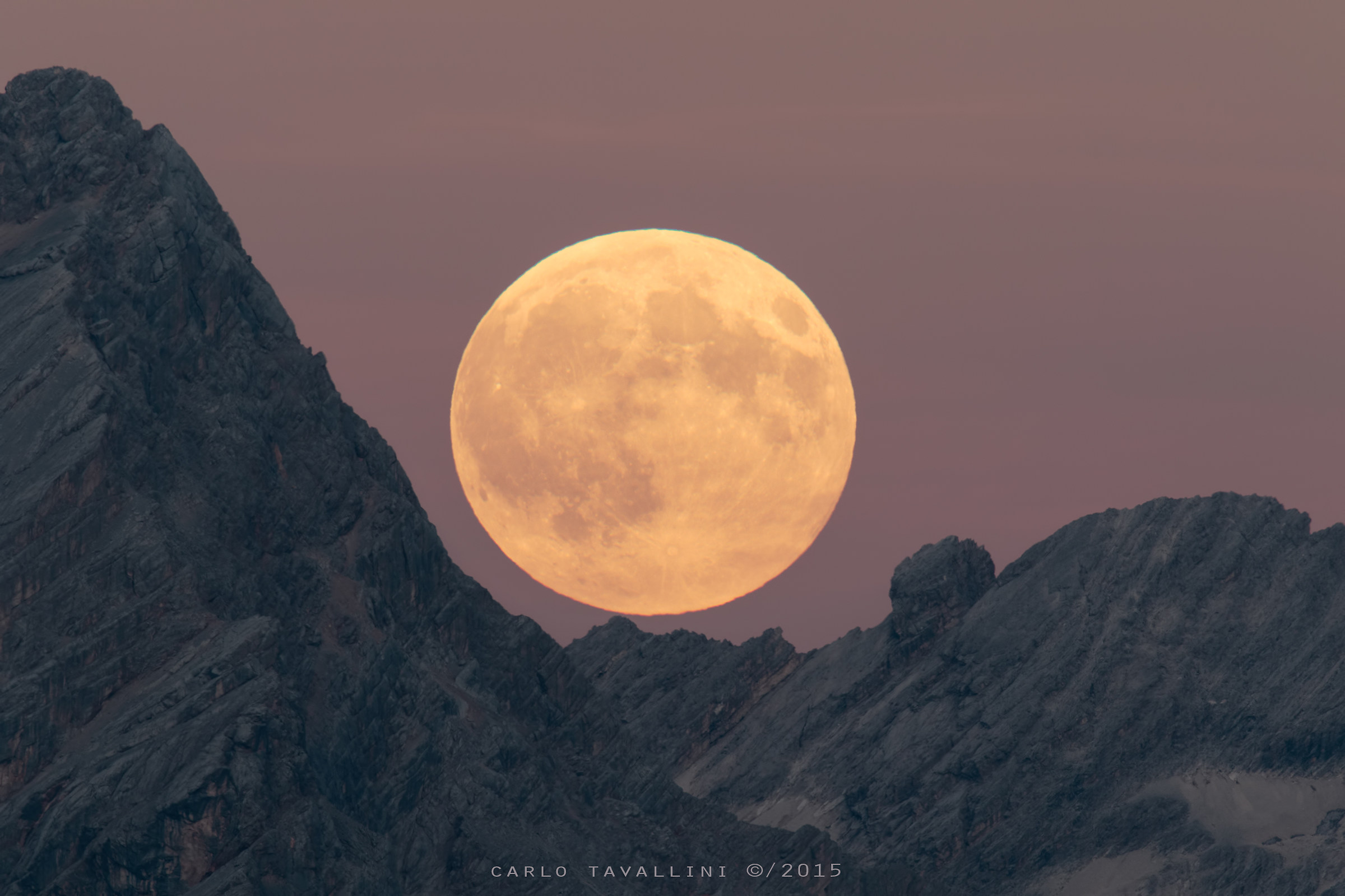 Full Moon lies at the Dolomites (no crop)...