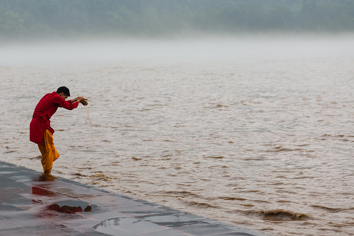 Ritual in the Ganges...