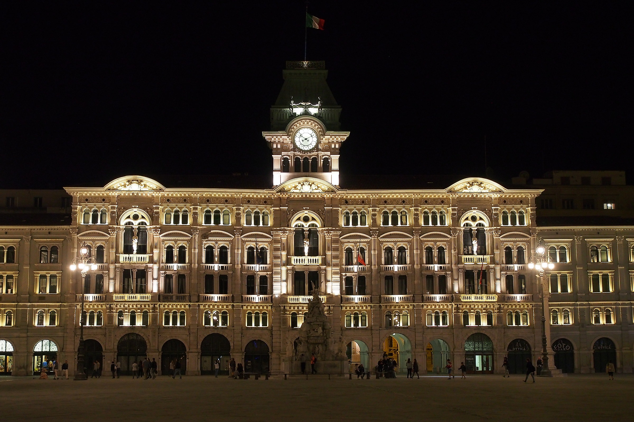 Piazza Italia, Trieste....
