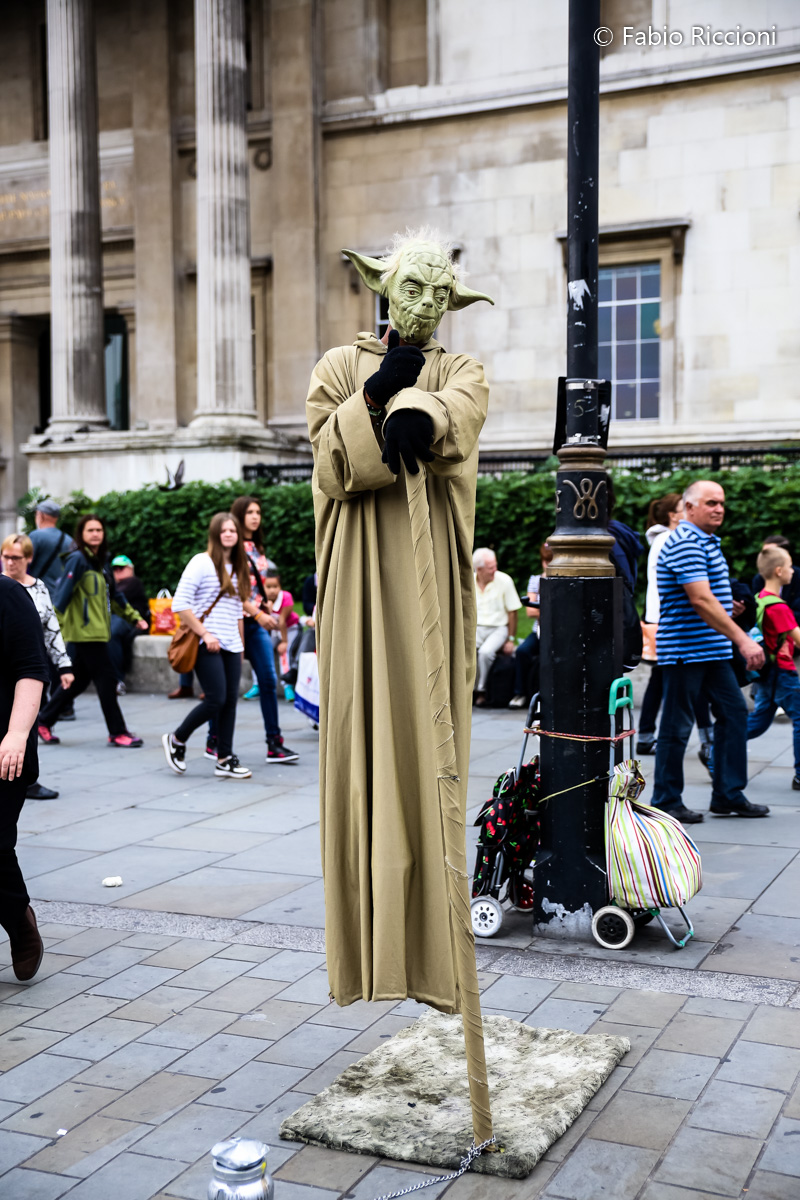 Outside the National Gallery 4...