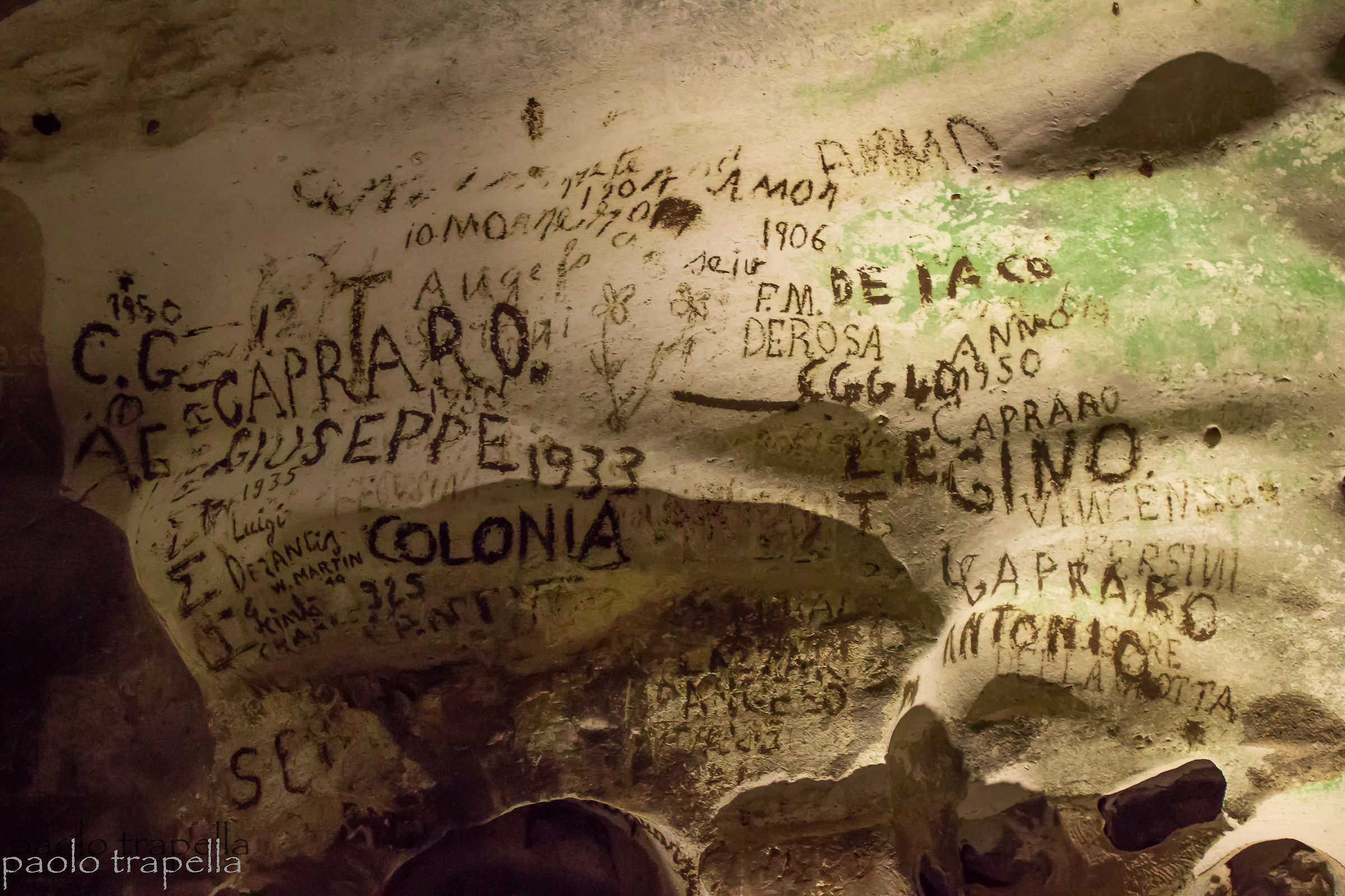 l'interno della grotta Zinzulusa...