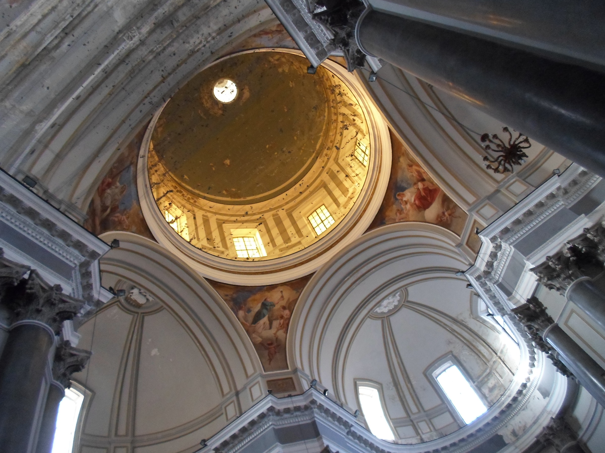 Torre Annunziata - La cupola del Carmine - Interno...