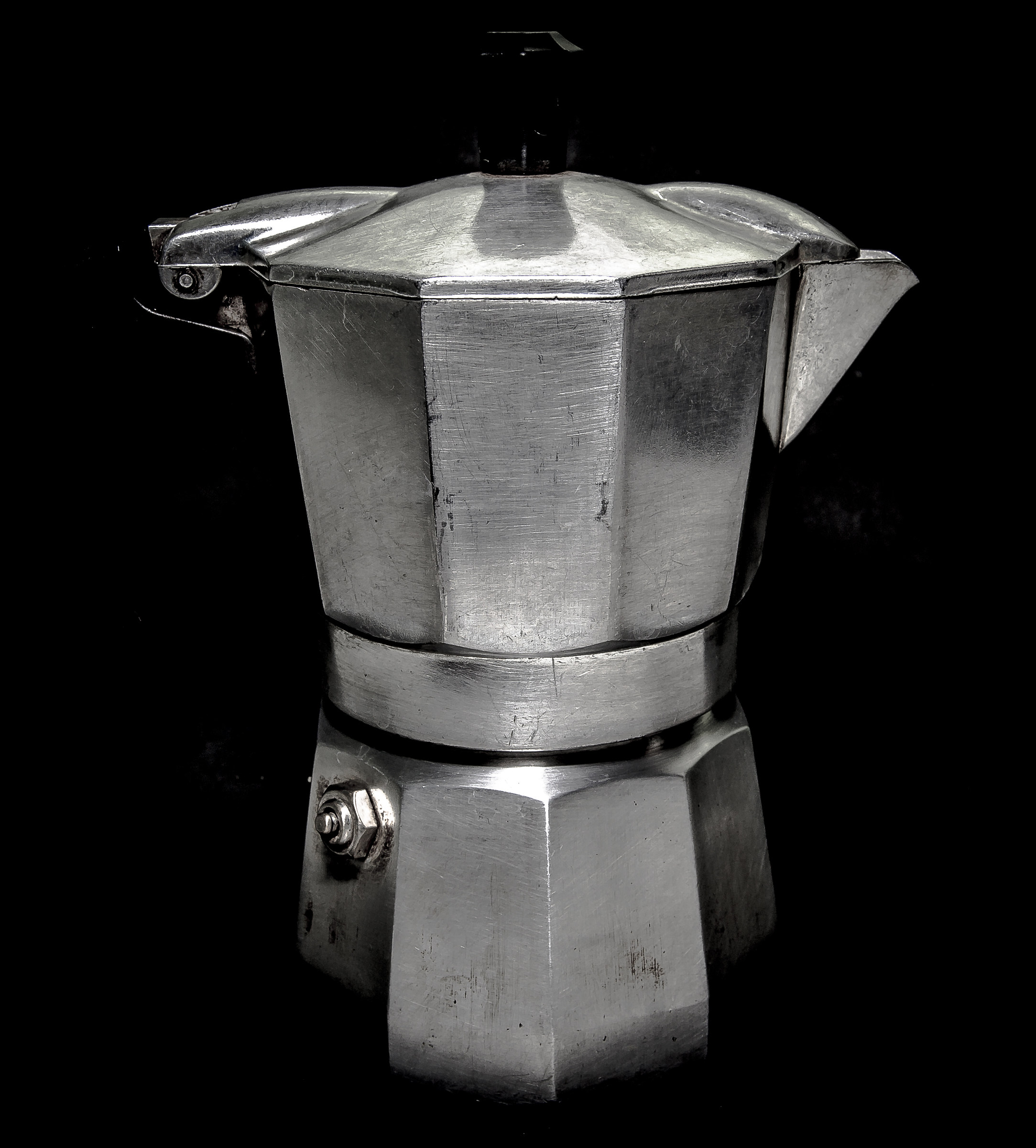 ..e invece e c'aiutà c'abboffano e' cafè.[Pino Daniele]...