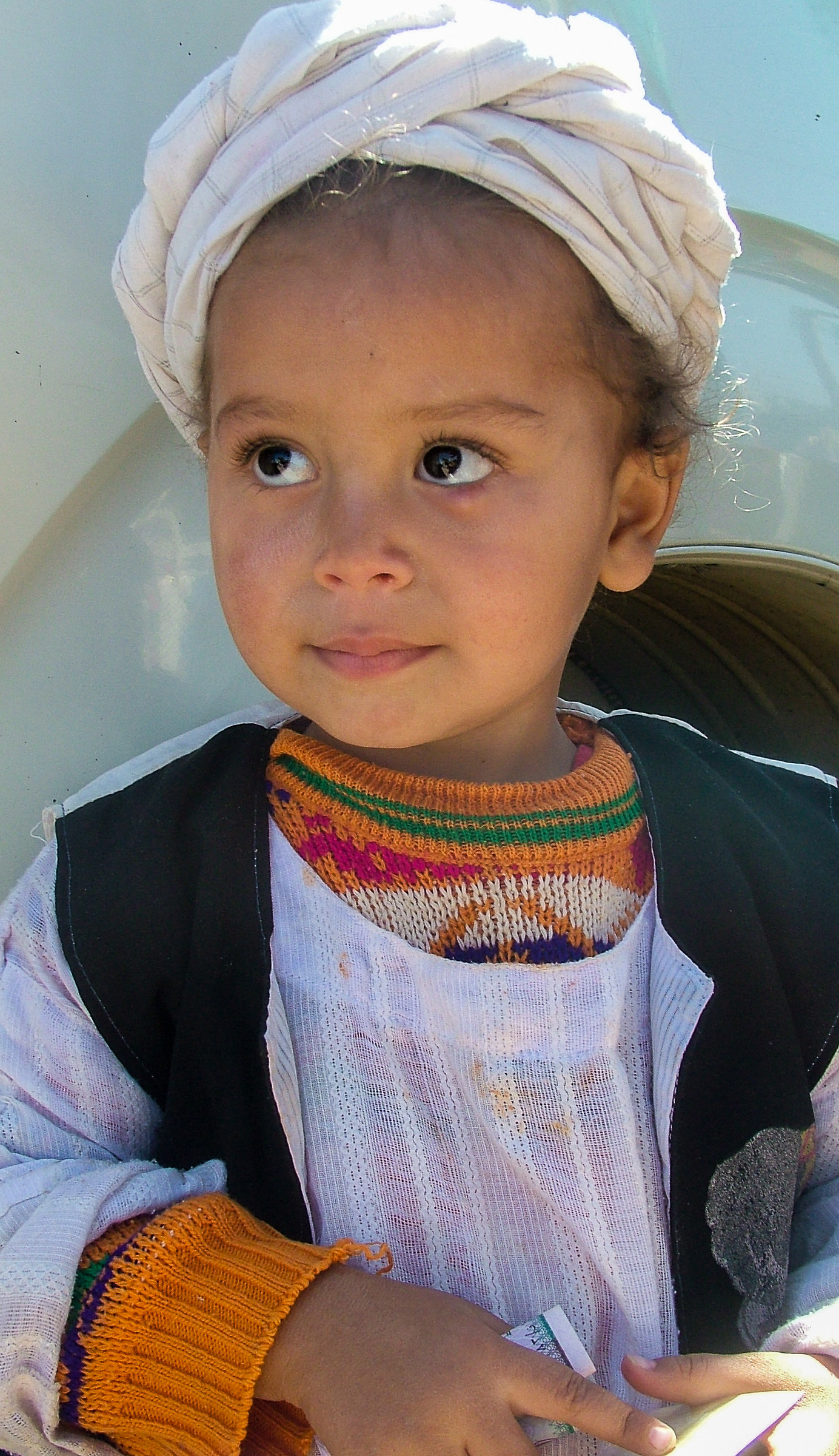 bambina egiziana al confine con il sudan...