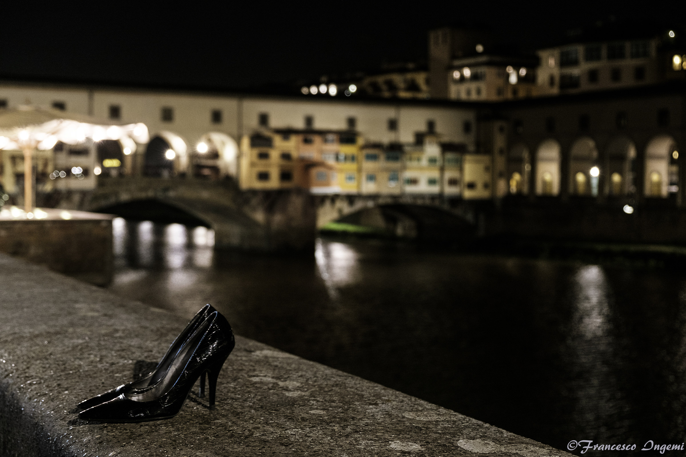 Two steps to the Ponte Vecchio...