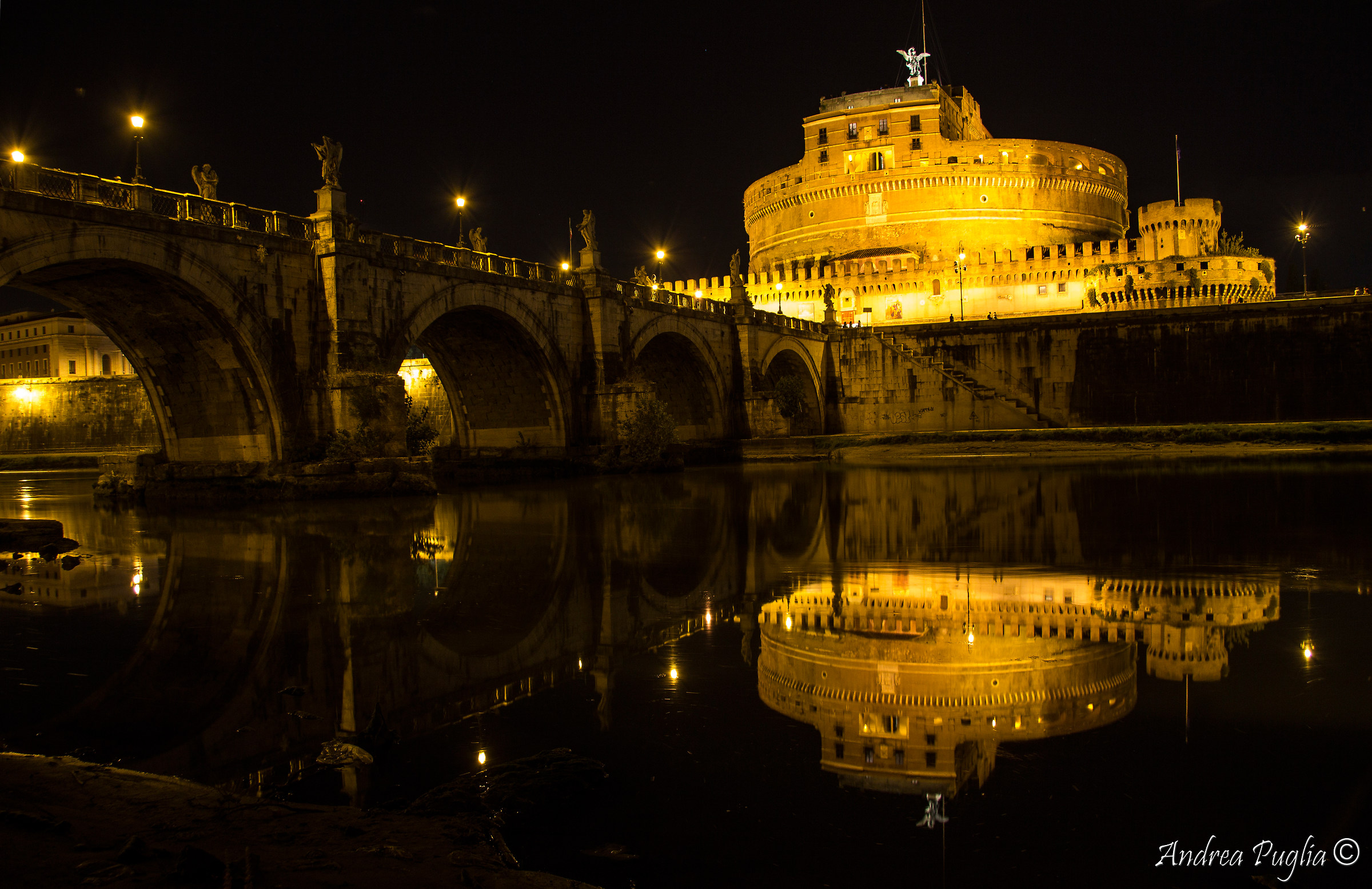 Castel Sant'Angelo by night...