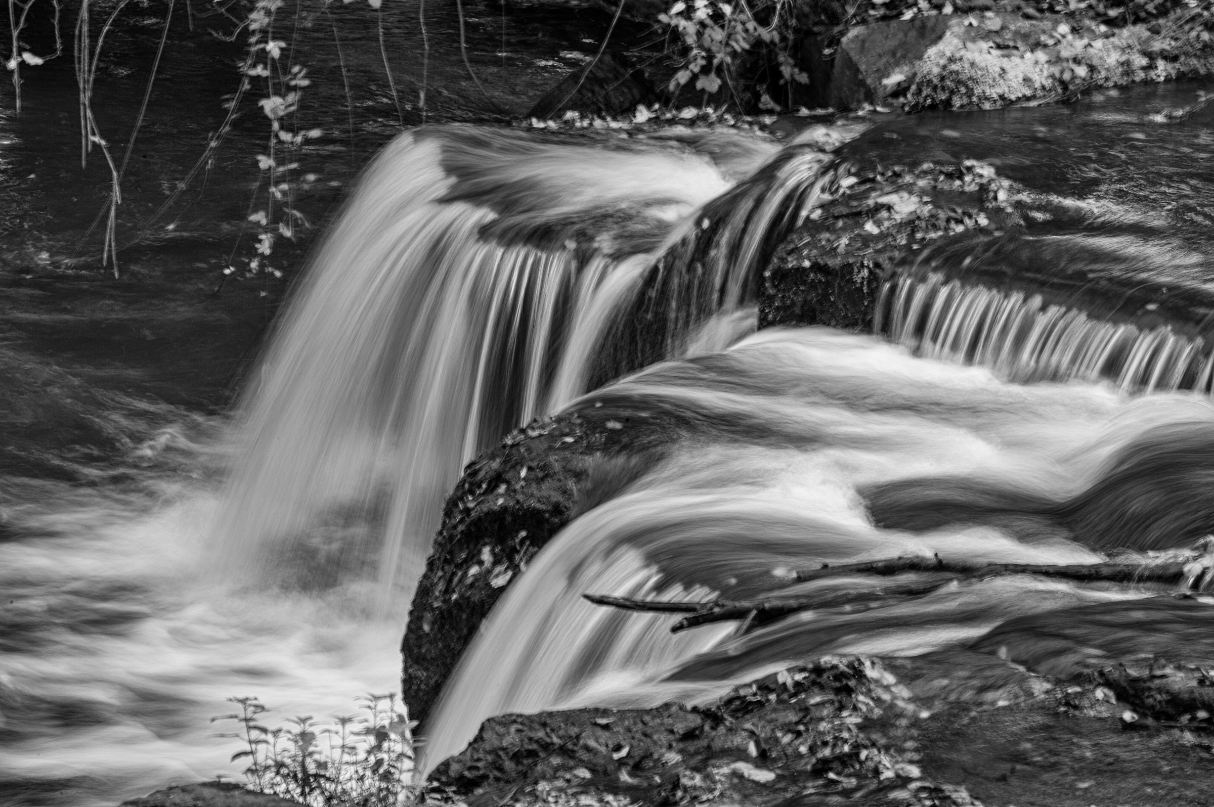 Water ... (Niagara-Treja Calcata, Vt)...