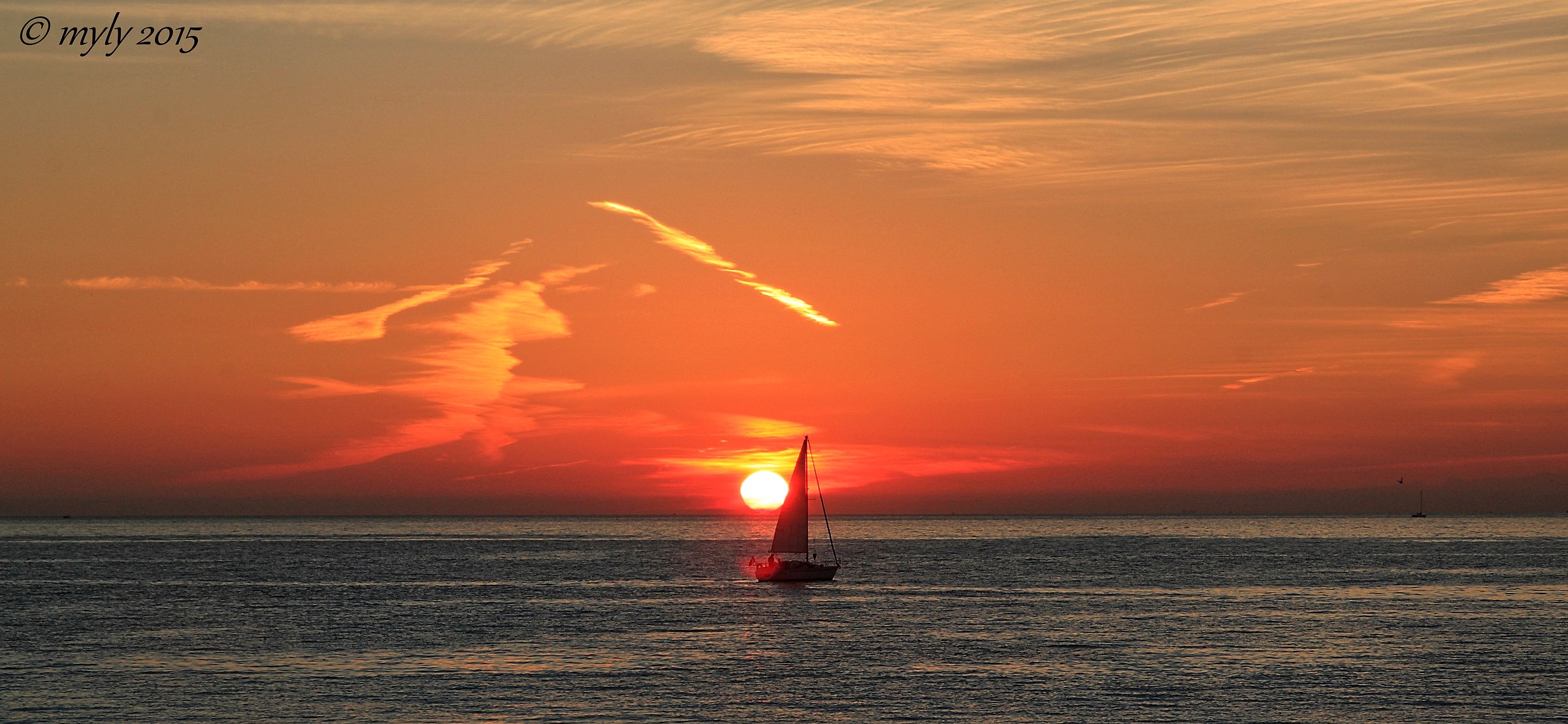 Barca a vela al tramonto...