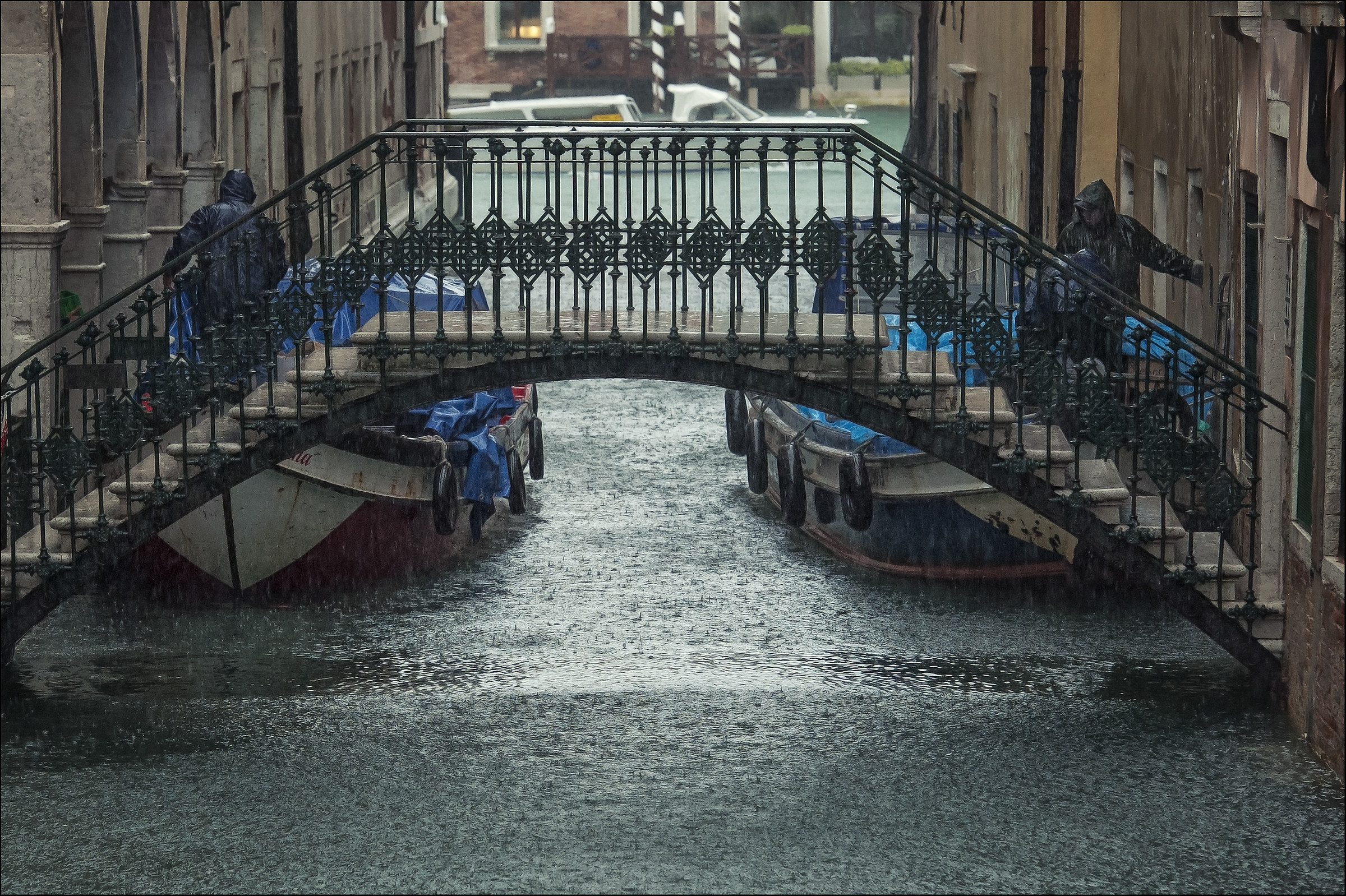 Rain in Venice # o1...