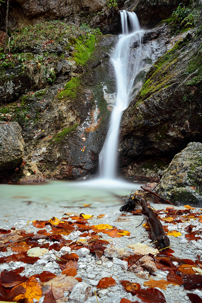 Waterfall - Abruzzo 20151017...