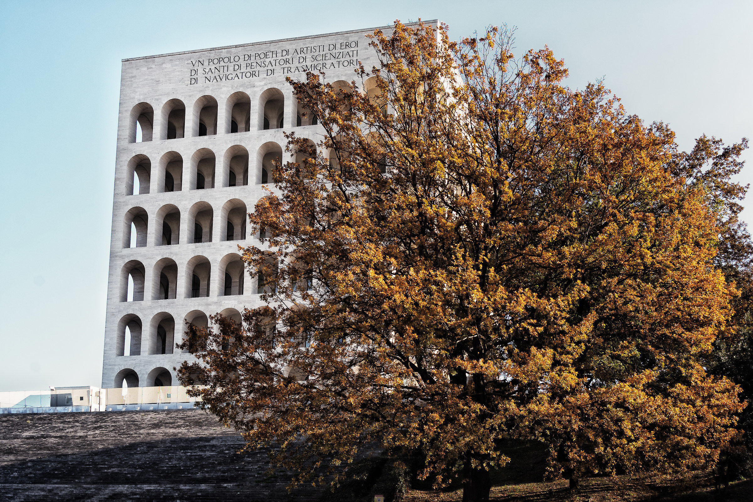 Roma - Palazzo della Civiltà (eur)...